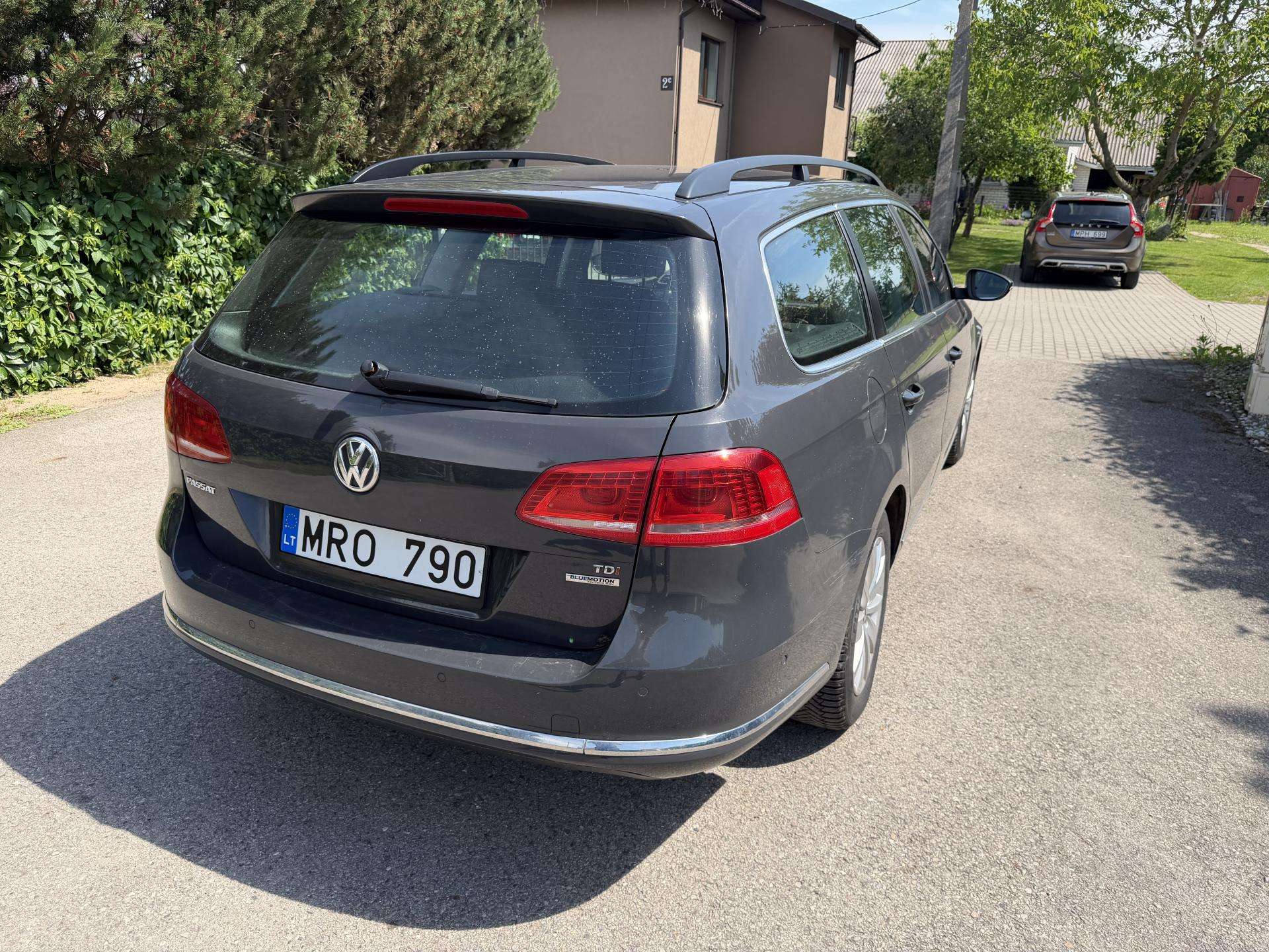 Volkswagen Passat, universalas