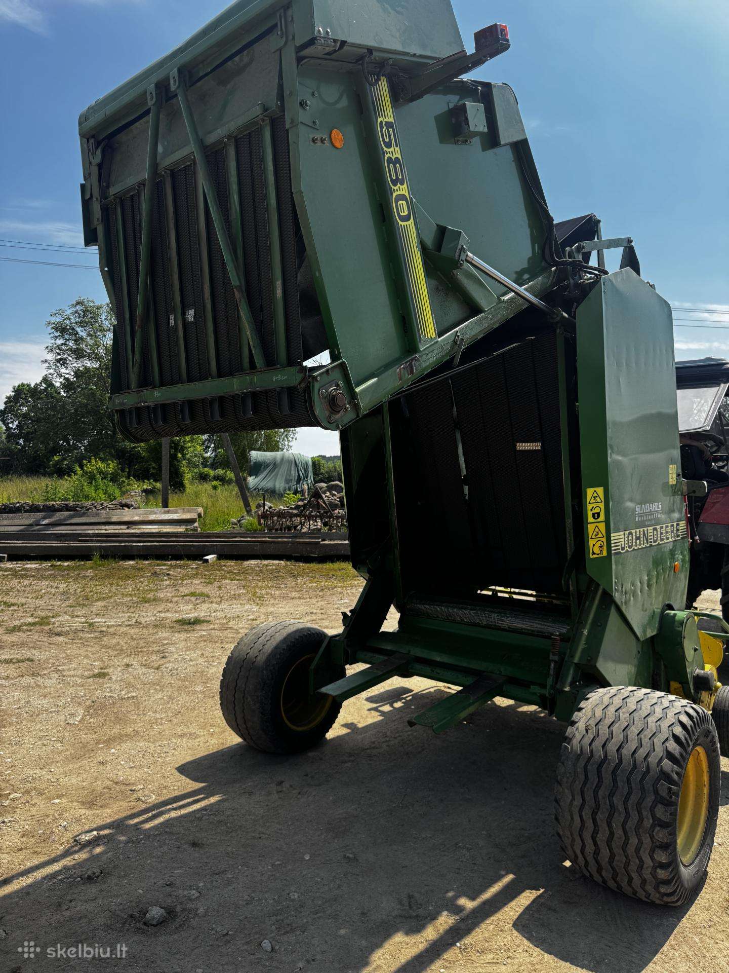 John Deere 580, прессы