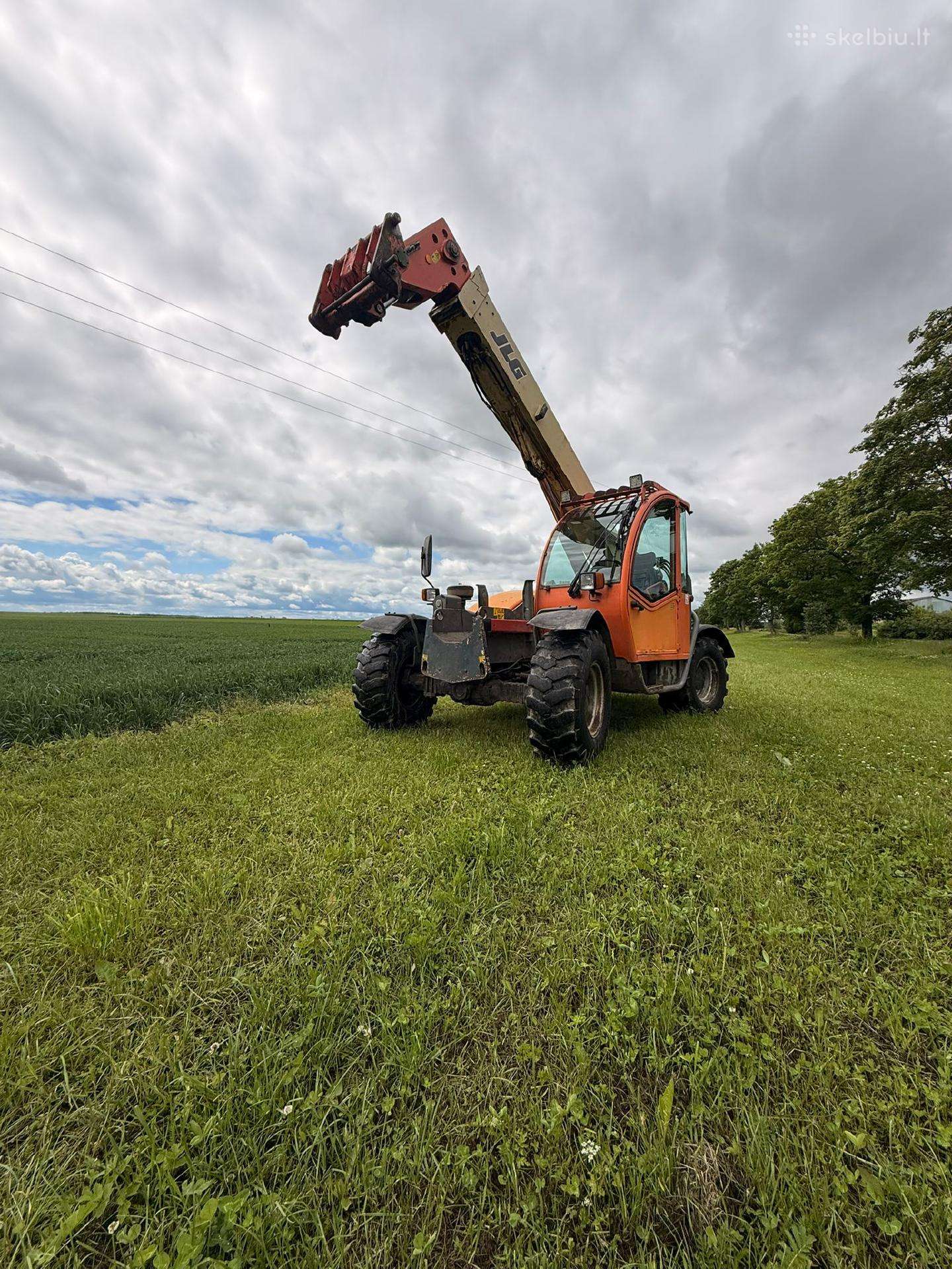 JLG 3509, самоходные погрузчики