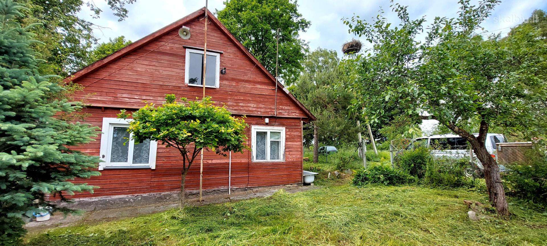 Parduodu sodybą ,vienkiemį. 16 ha su žeme (5 sklp)