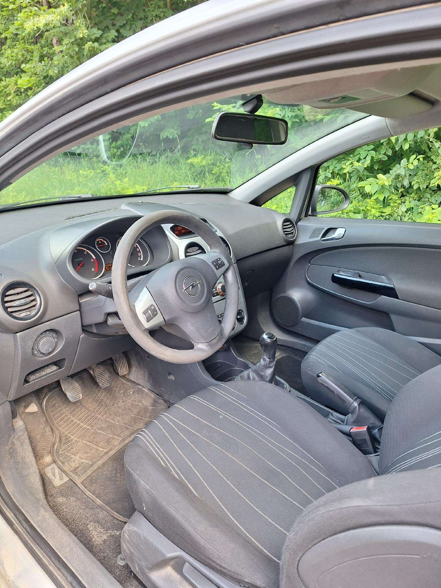 Opel Corsa, 1.3 l., hatchback