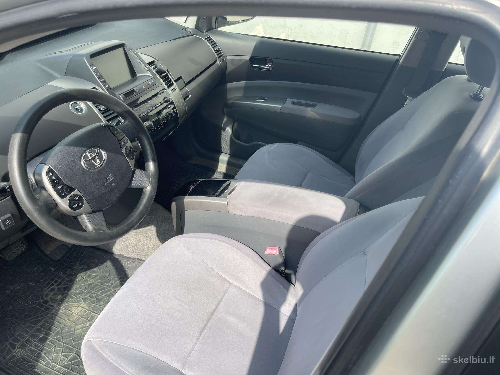 Toyota Prius, hatchback