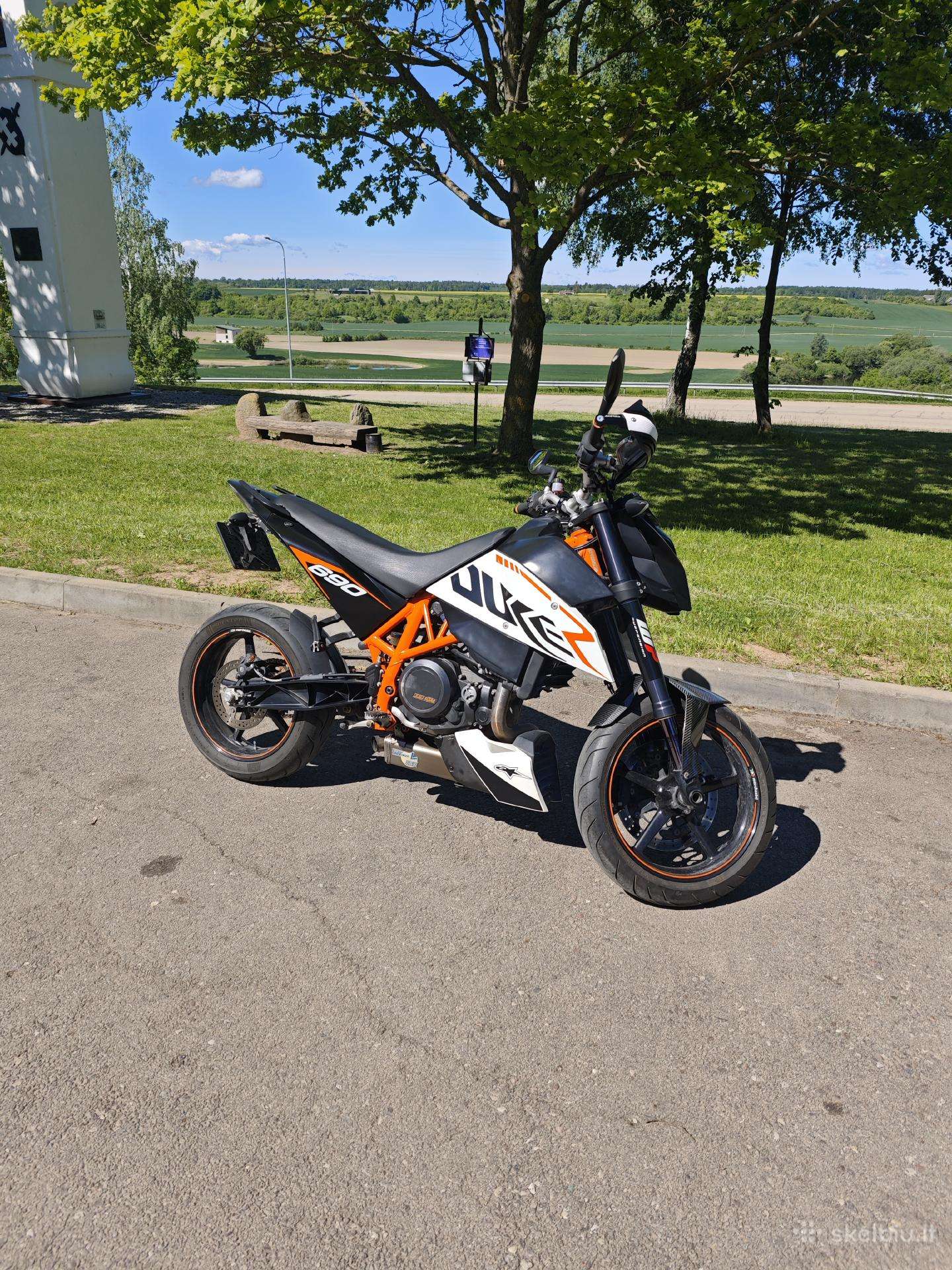 KTM Duke 690r