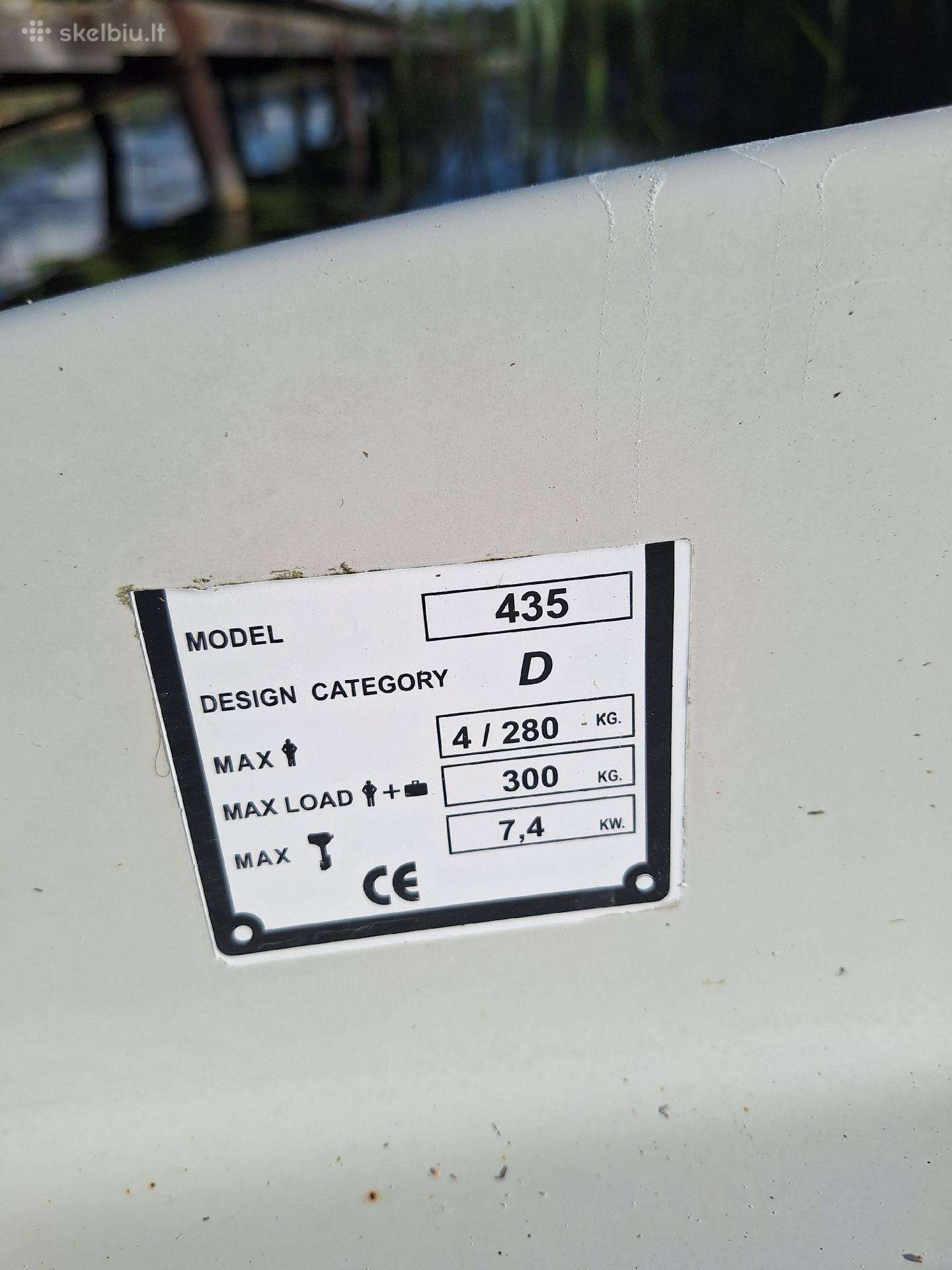 Clasic 435, plastic boats
