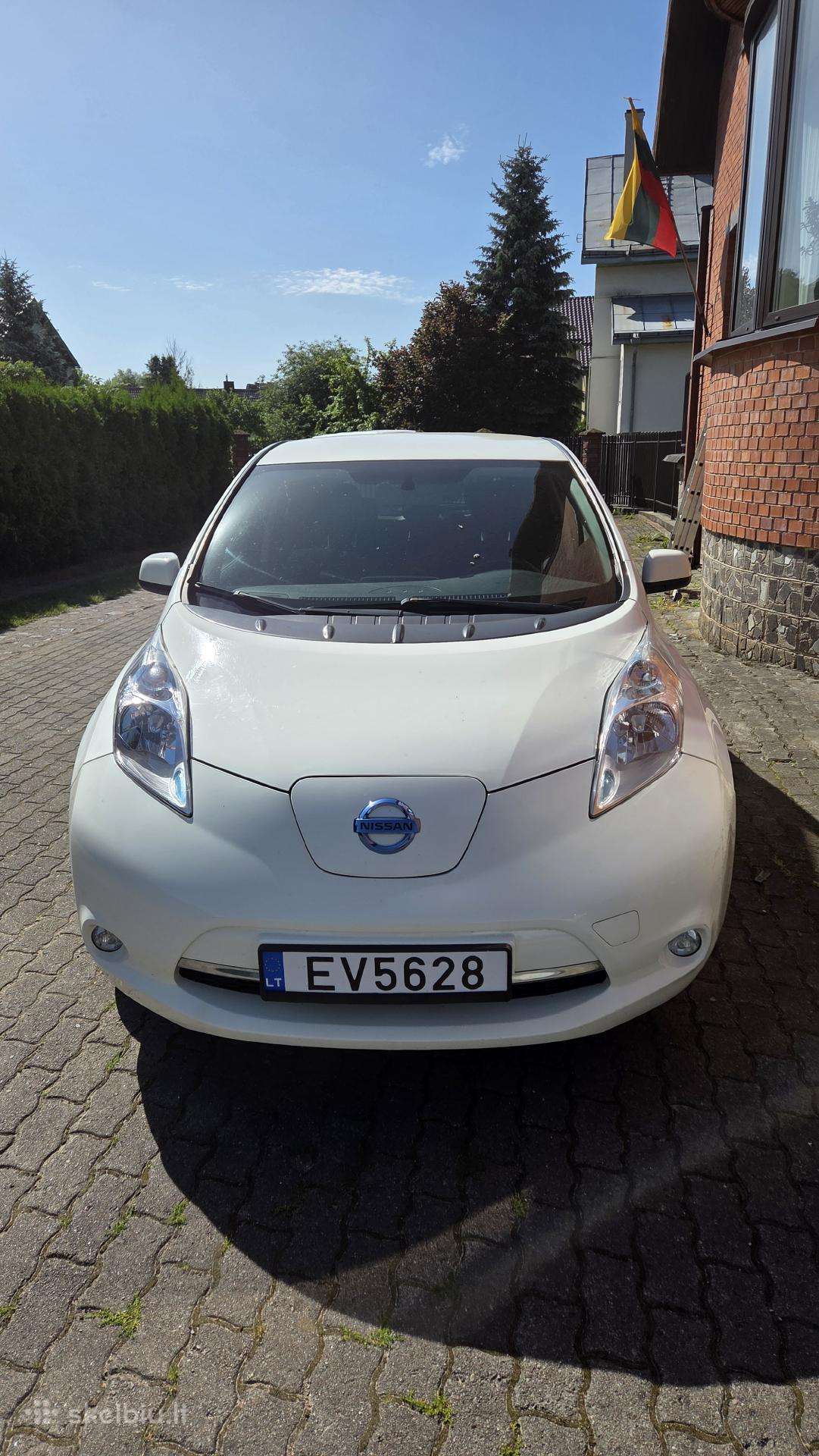Nissan Leaf, Хэтчбек