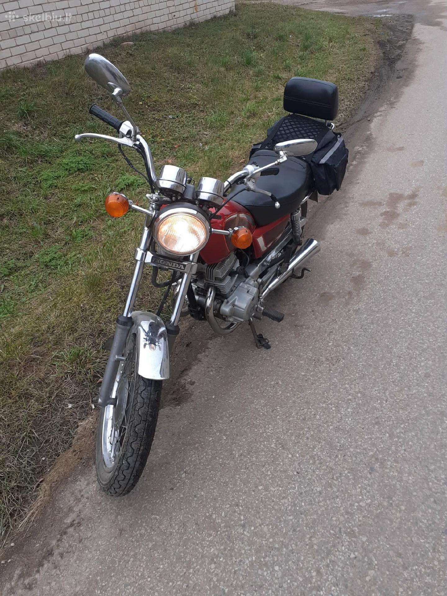 Parduodu Honda Cm125.