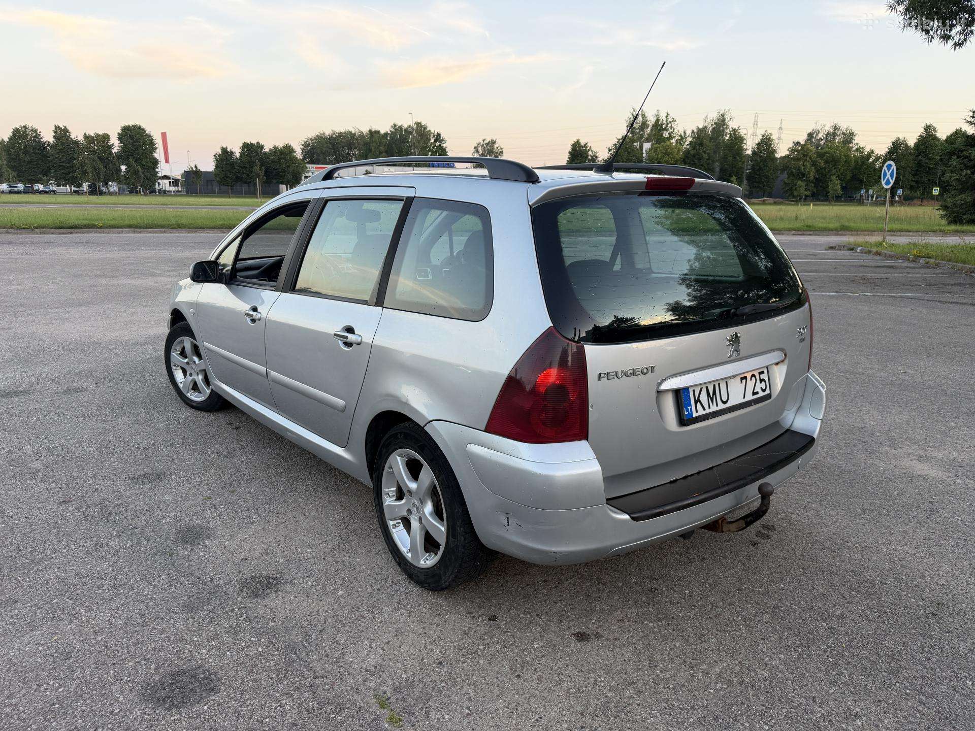 Volkswagen Passat, universalas