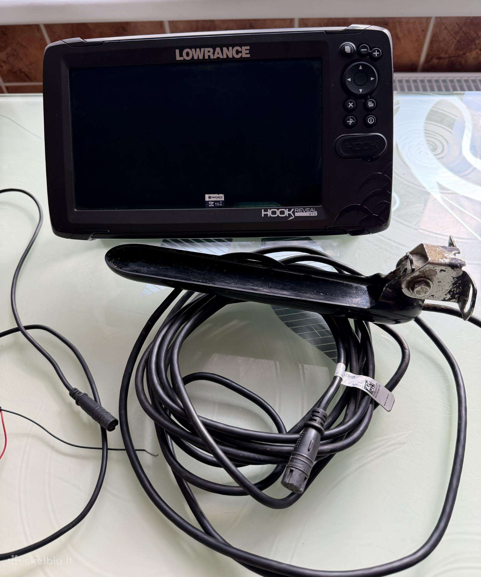 Lowrance Reveal Hook 9ts