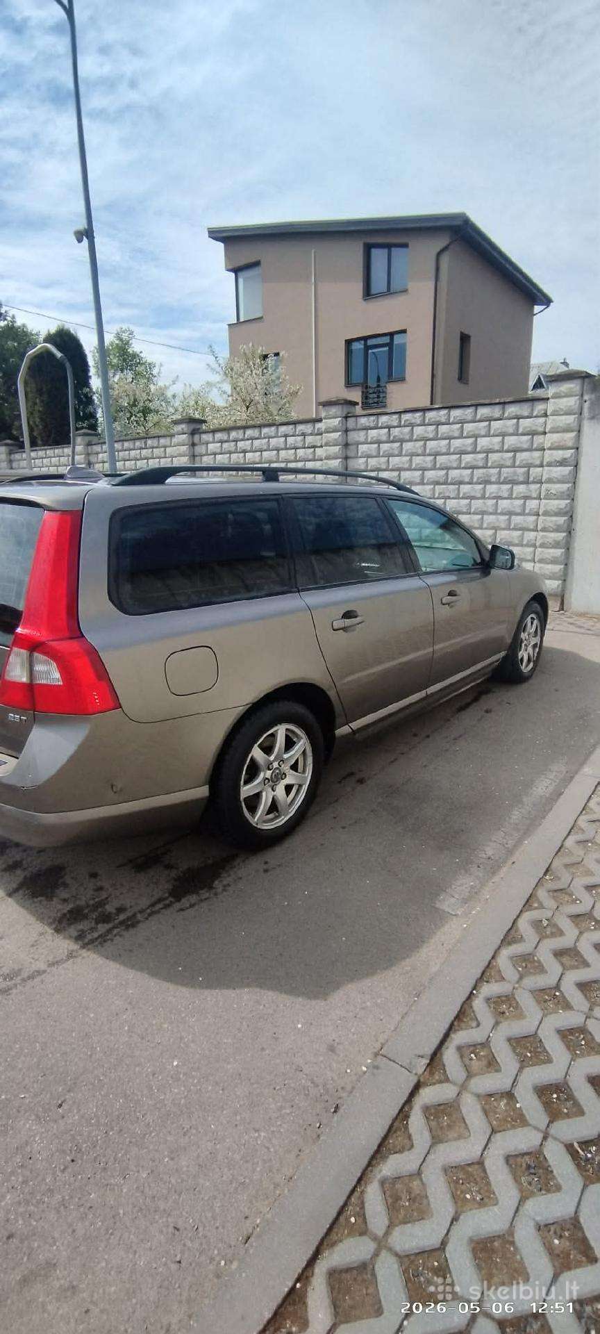 Volvo v70