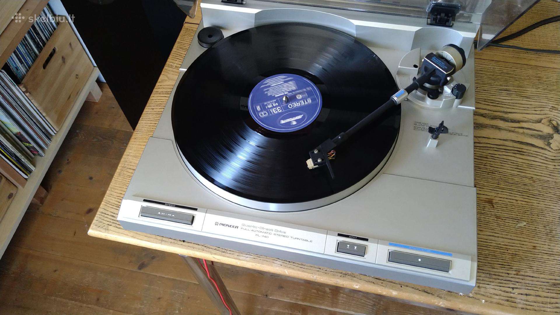 Plokštelių grotuvas Pioneer, Akai, Sansui