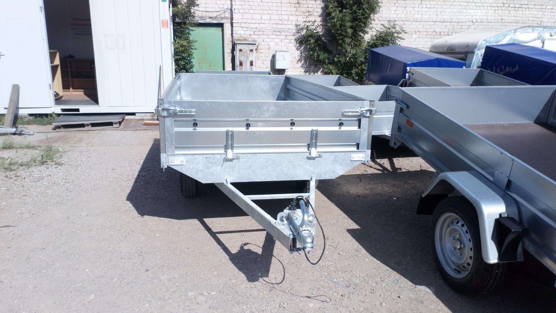 -Kita-, passenger car trailers