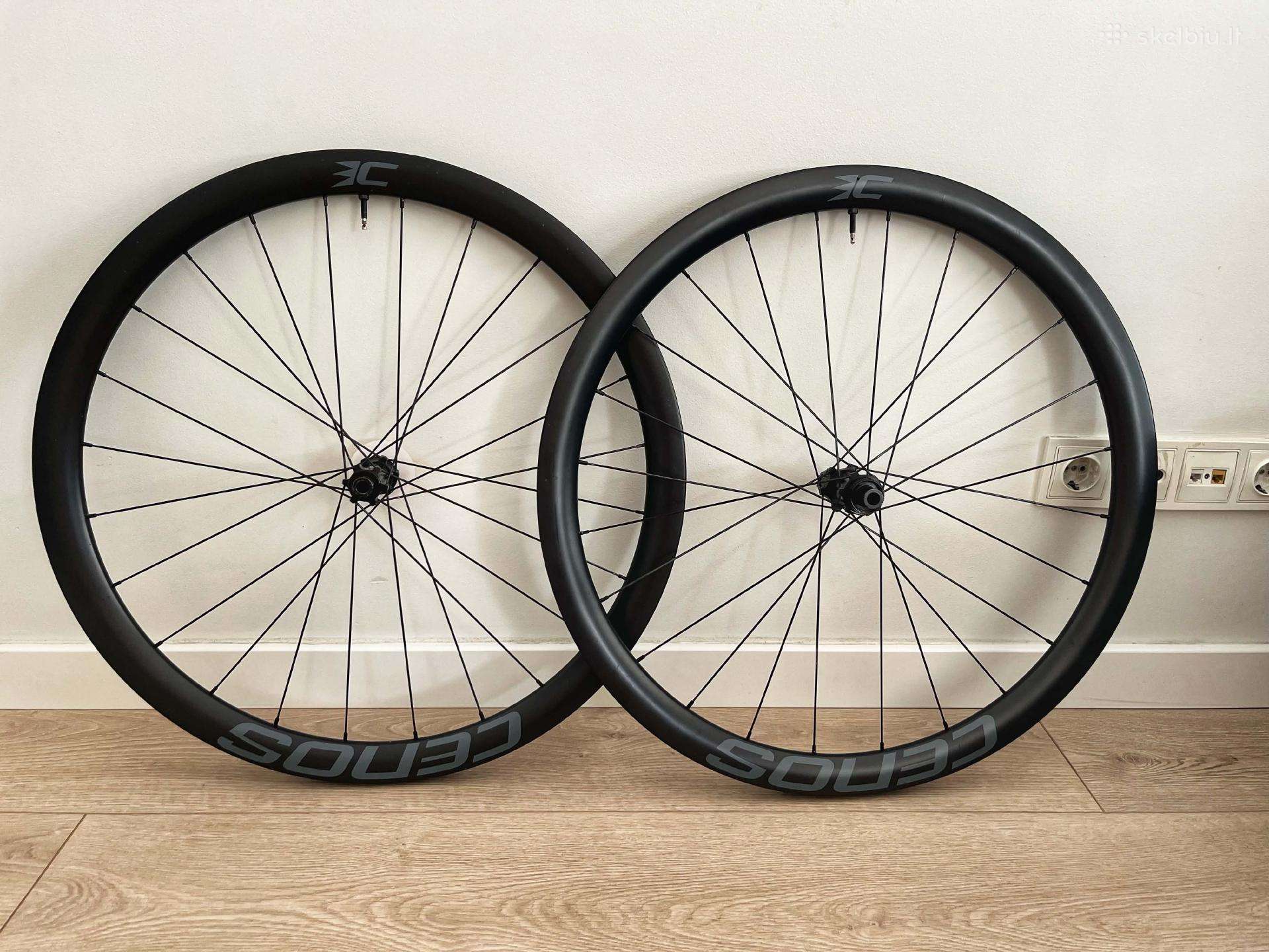 Cenos R4 Race karboniniai ratai