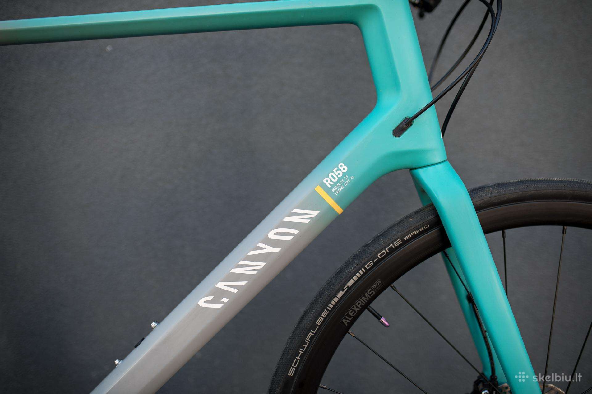 Hybrid bike Canyon 28″
