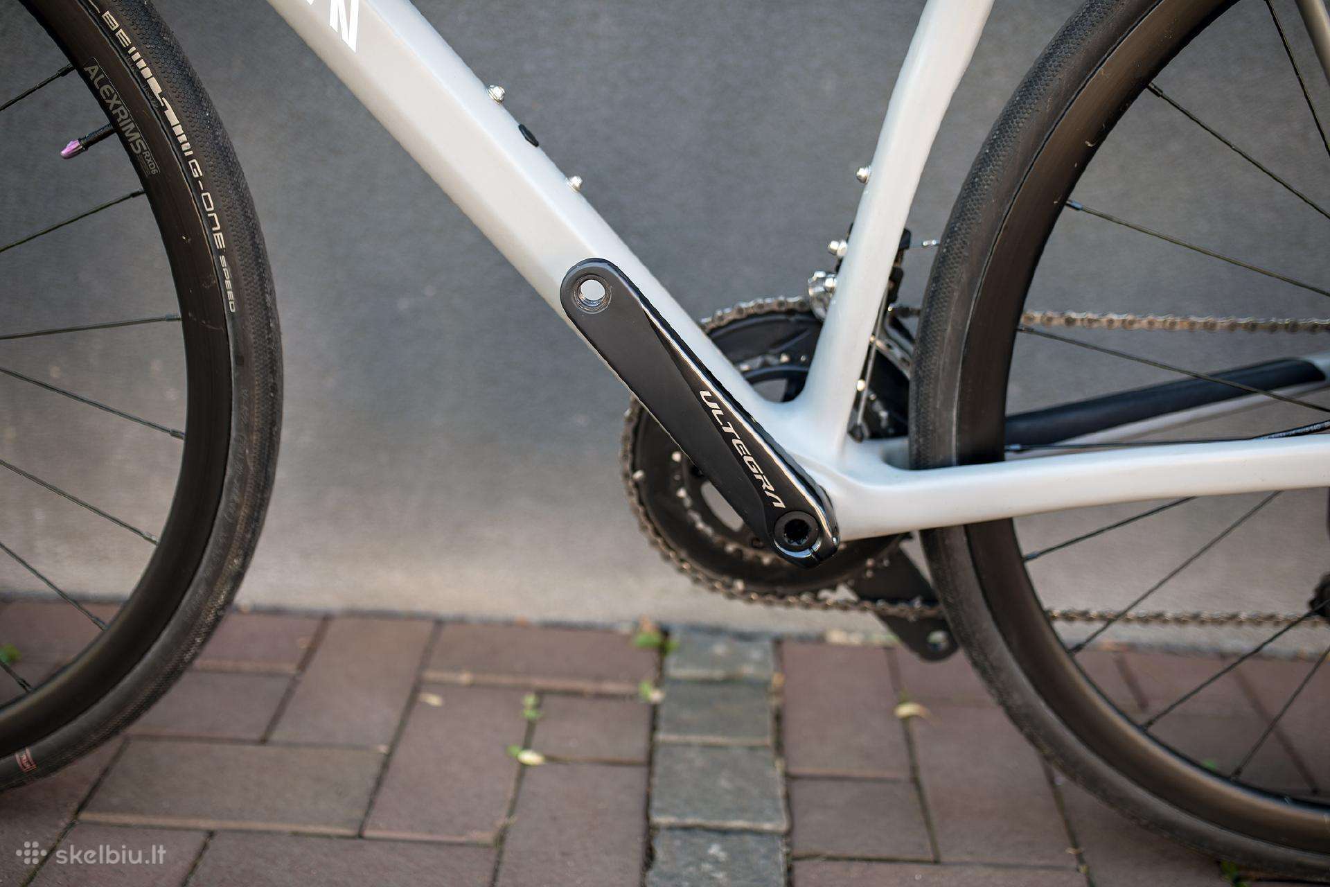 Hybrid bike Canyon 28″