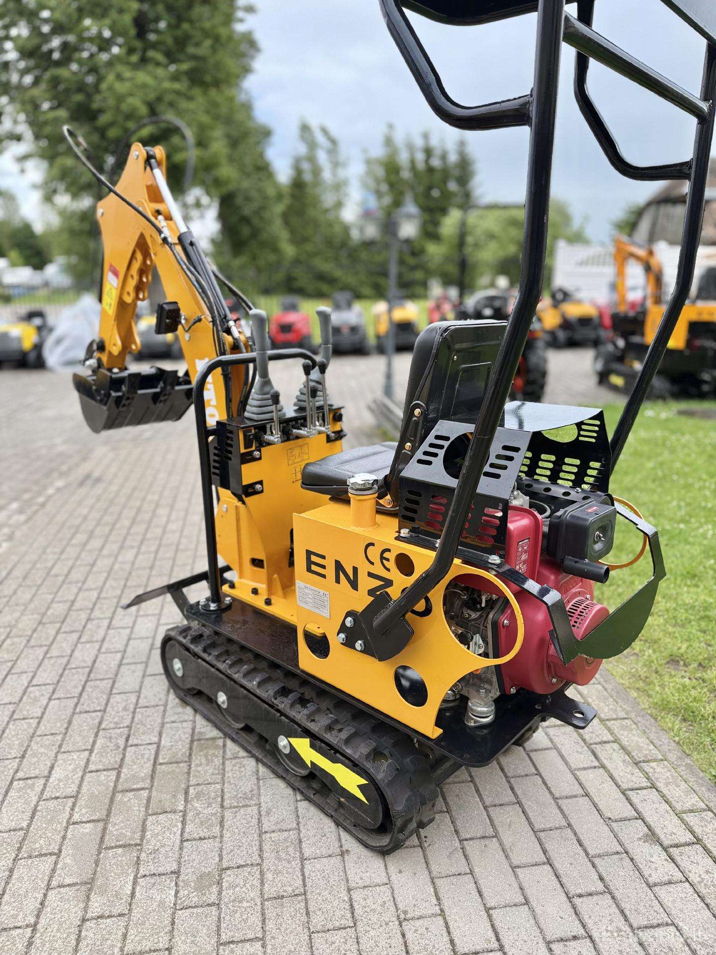 ENZO HT-08, mini ekskavatori