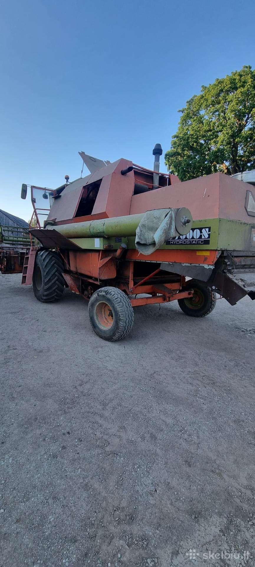 Dronningborg 7000, kombainai