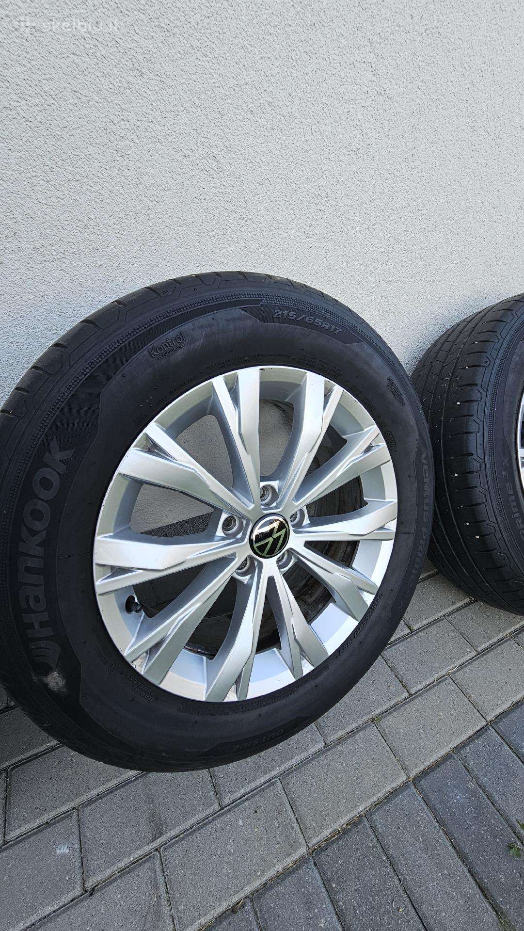 Volkswagen, light alloy, R17