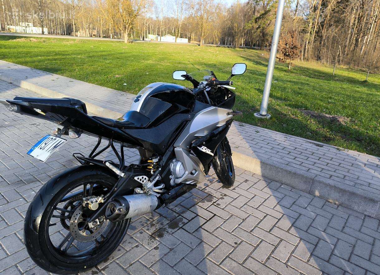 Yamaha YZF 125cc, scooters / mopeds