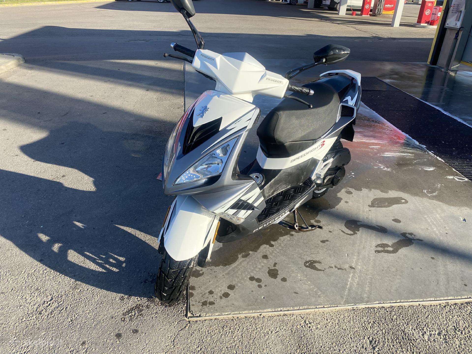 Peugeot Speedfight, scooters / mopeds