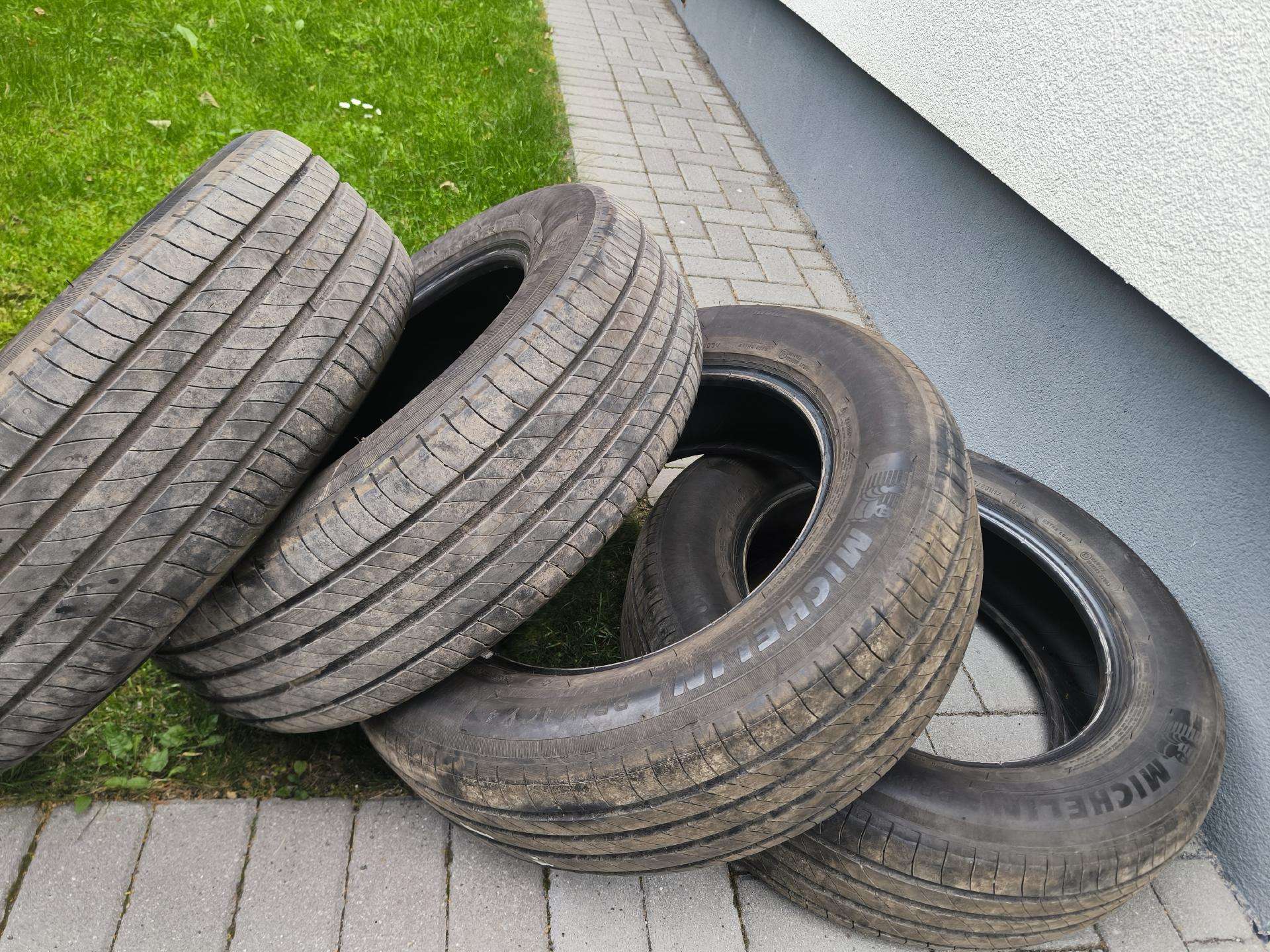 Michelin, summer 215/65 R17