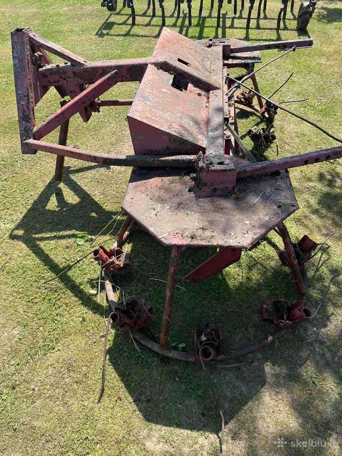 -Kita-, ploughs