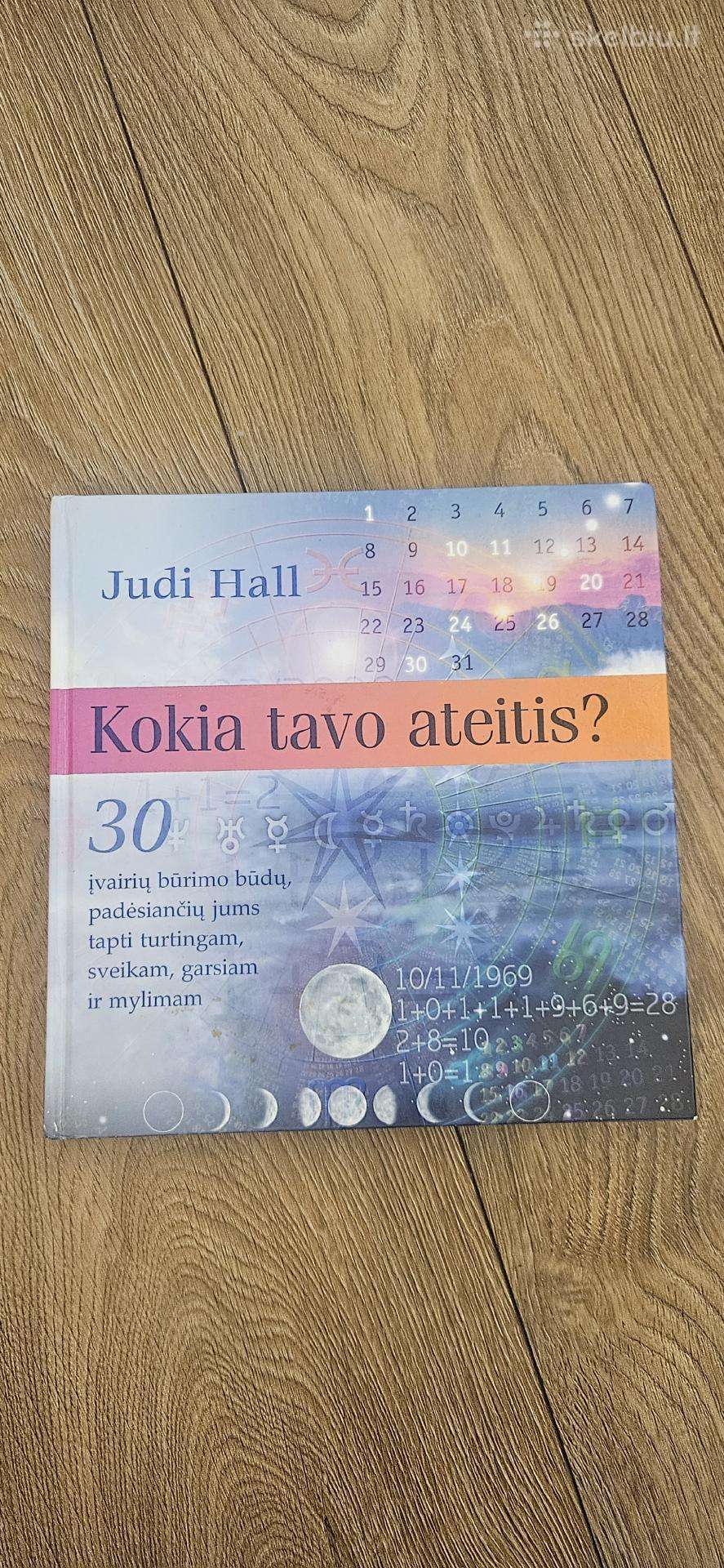 Knyga apie "kokia tavo ateitis"