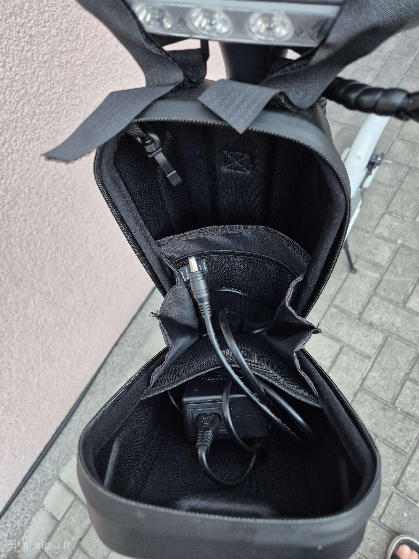 Электрический самокат Beaster Scooter