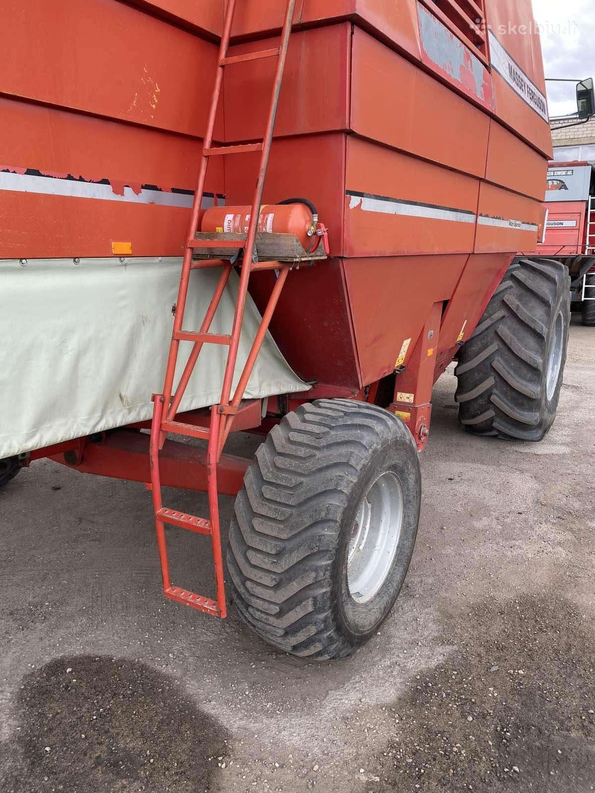 Massey Ferguson 40, combine harvesters