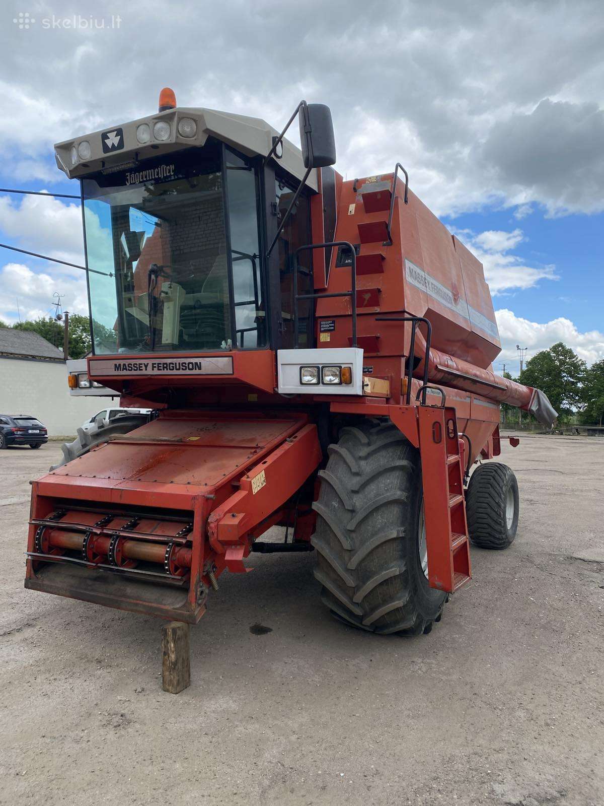 Massey Ferguson 40, combine harvesters