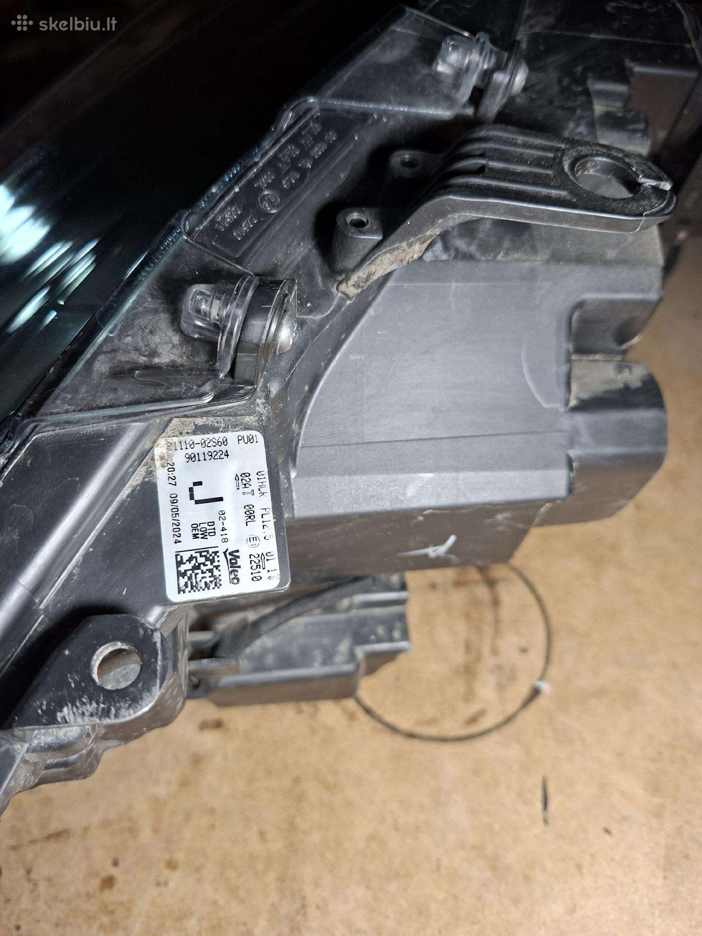 Toyota Corolla žibintai