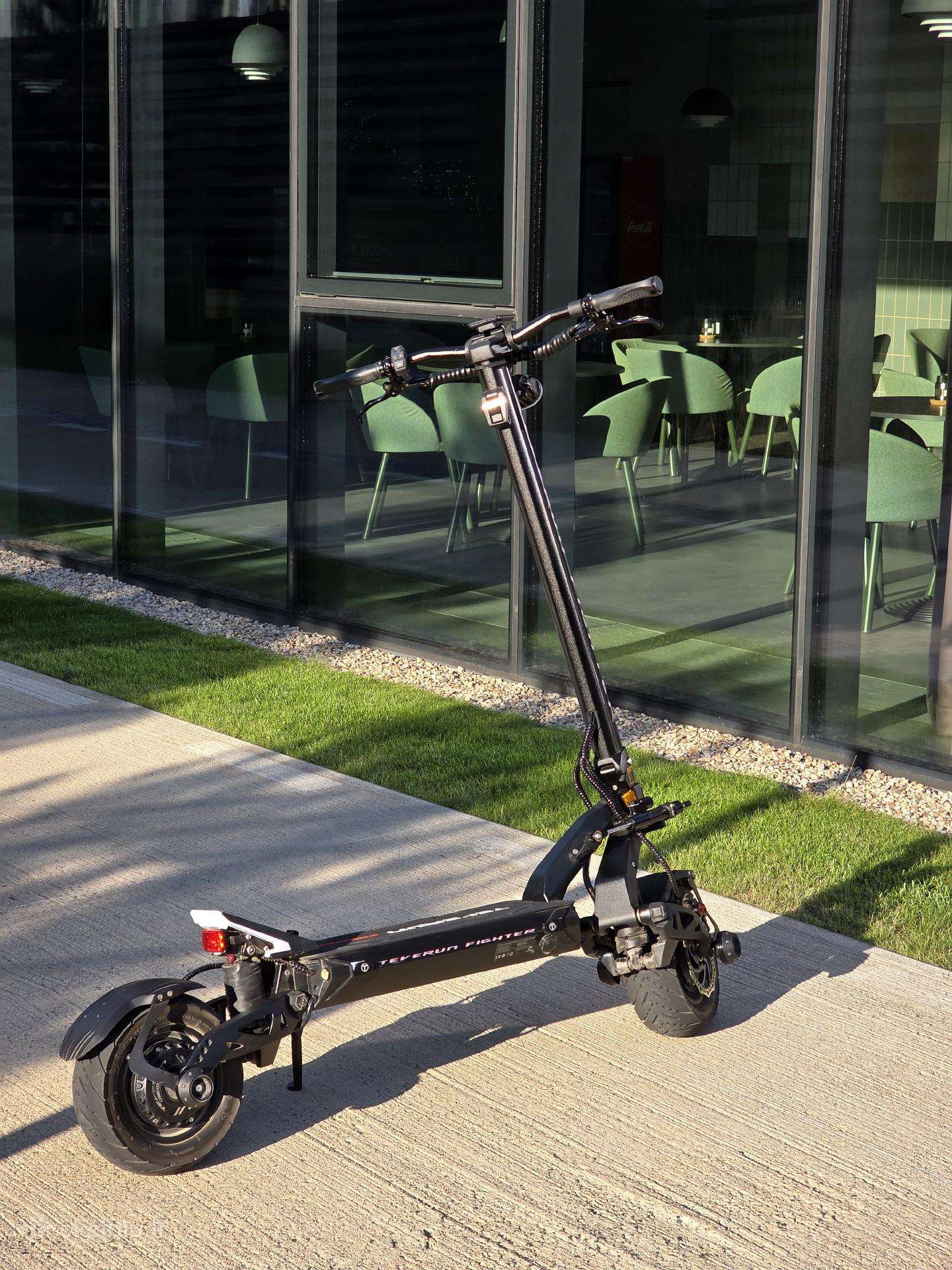 Electric scooter Teverun