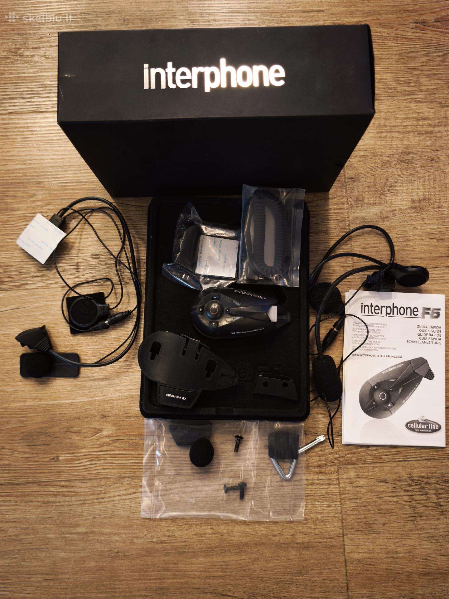 Interphone F5 laisvų rankų įranga.