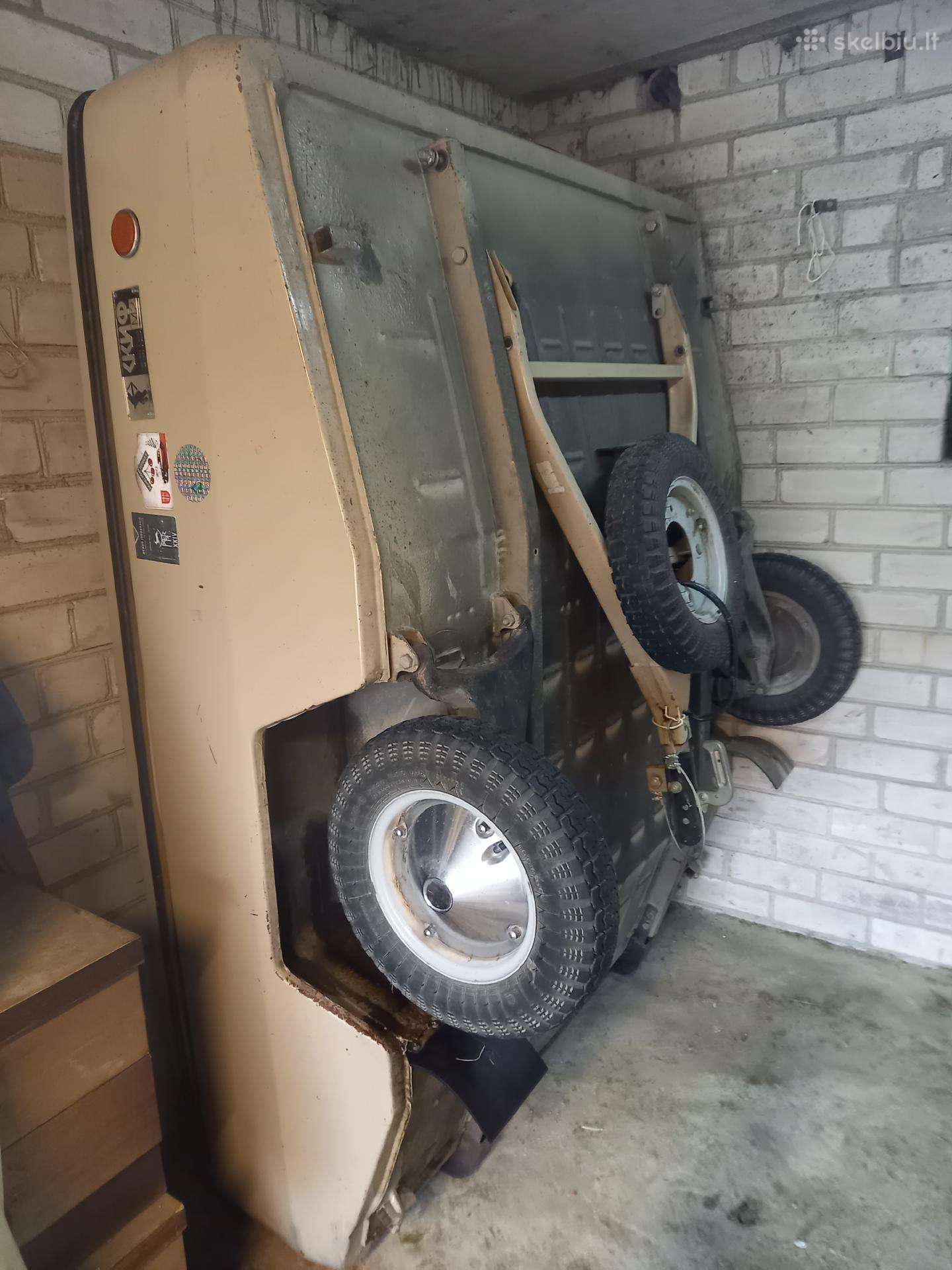 SKIF, passenger car trailers