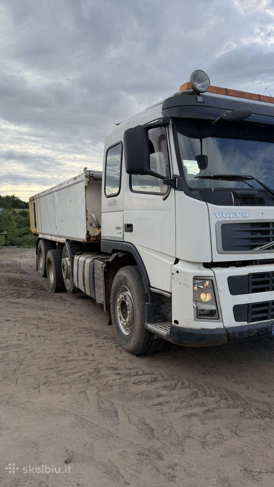 Volvo FM13, savivarčiai