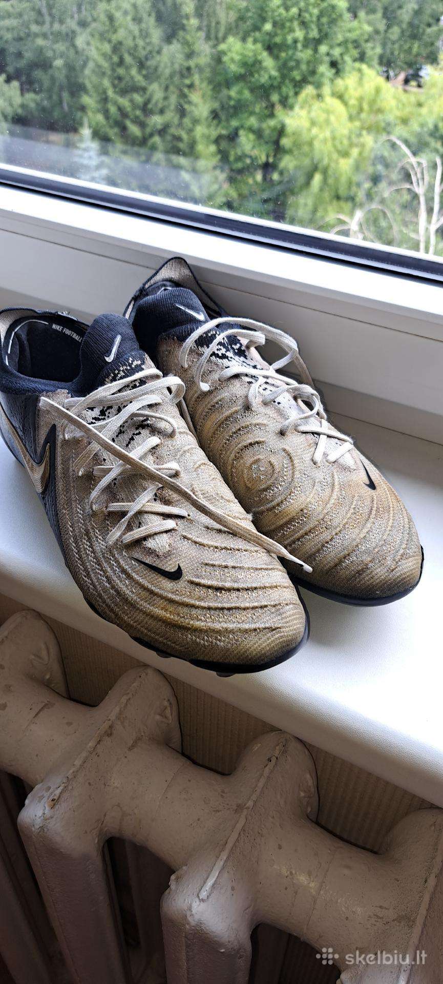 Futbolo bateliai nike phatom elite