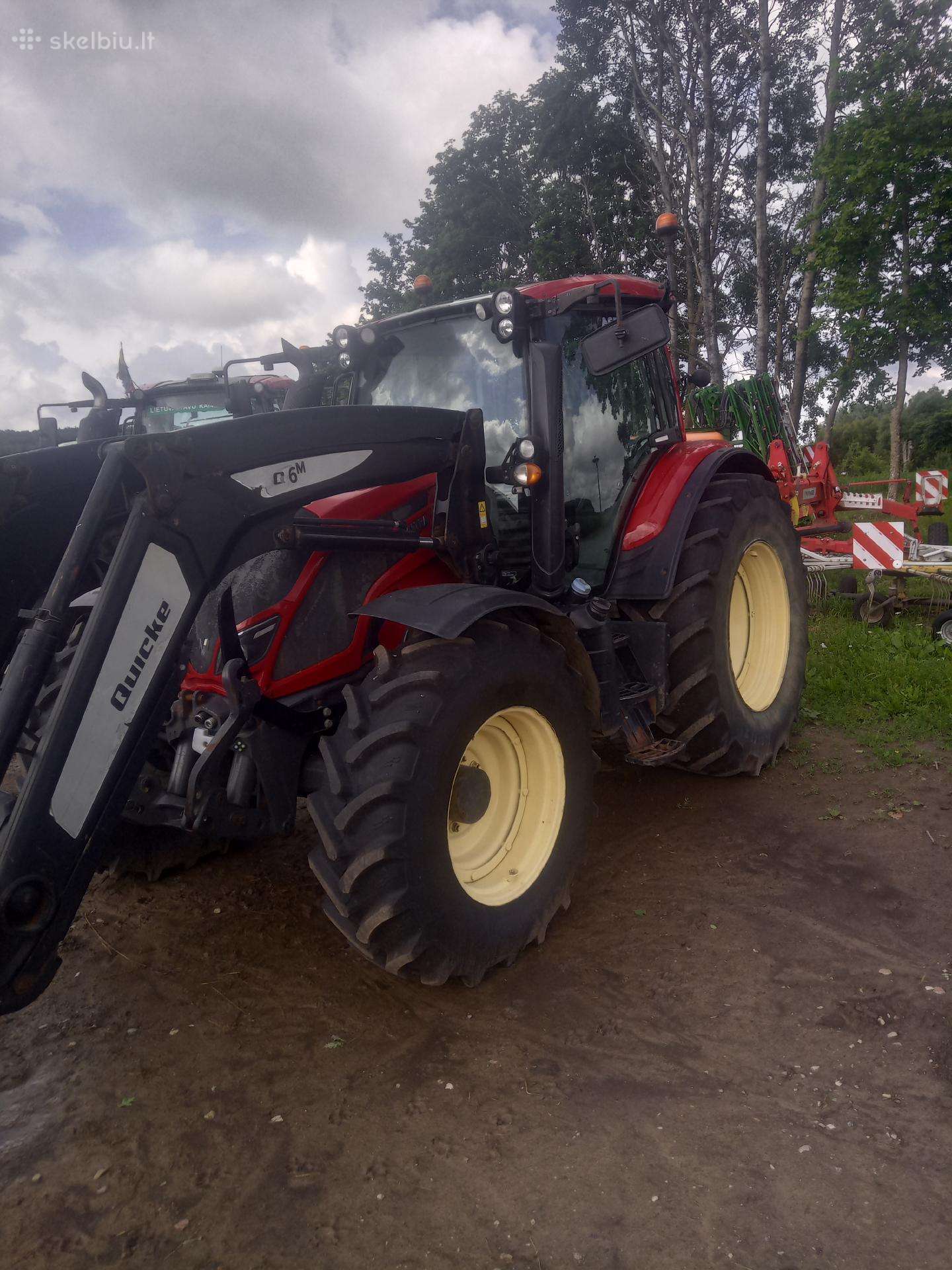 Valtra 134, tractors