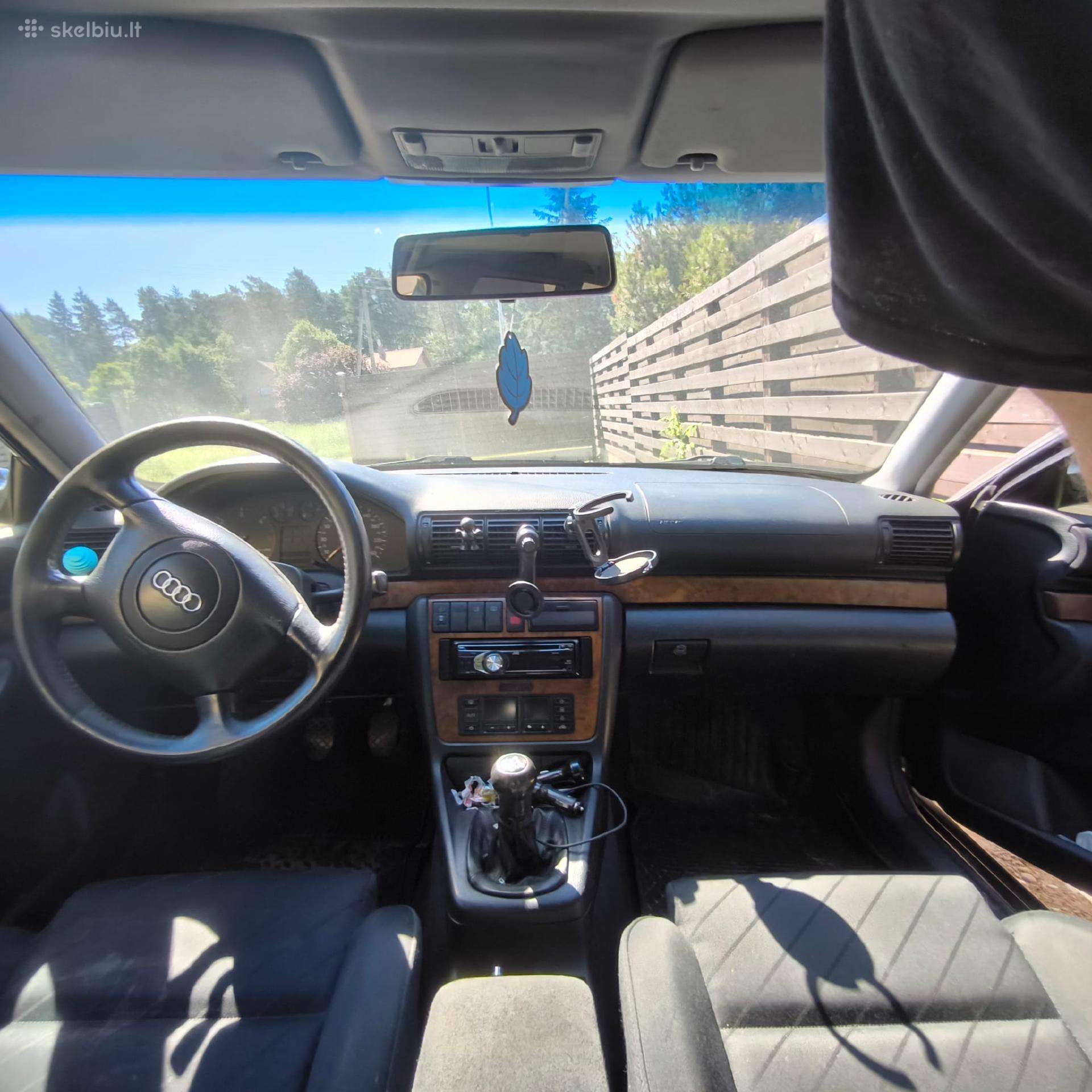 Audi A4, 1.9 l., Седан