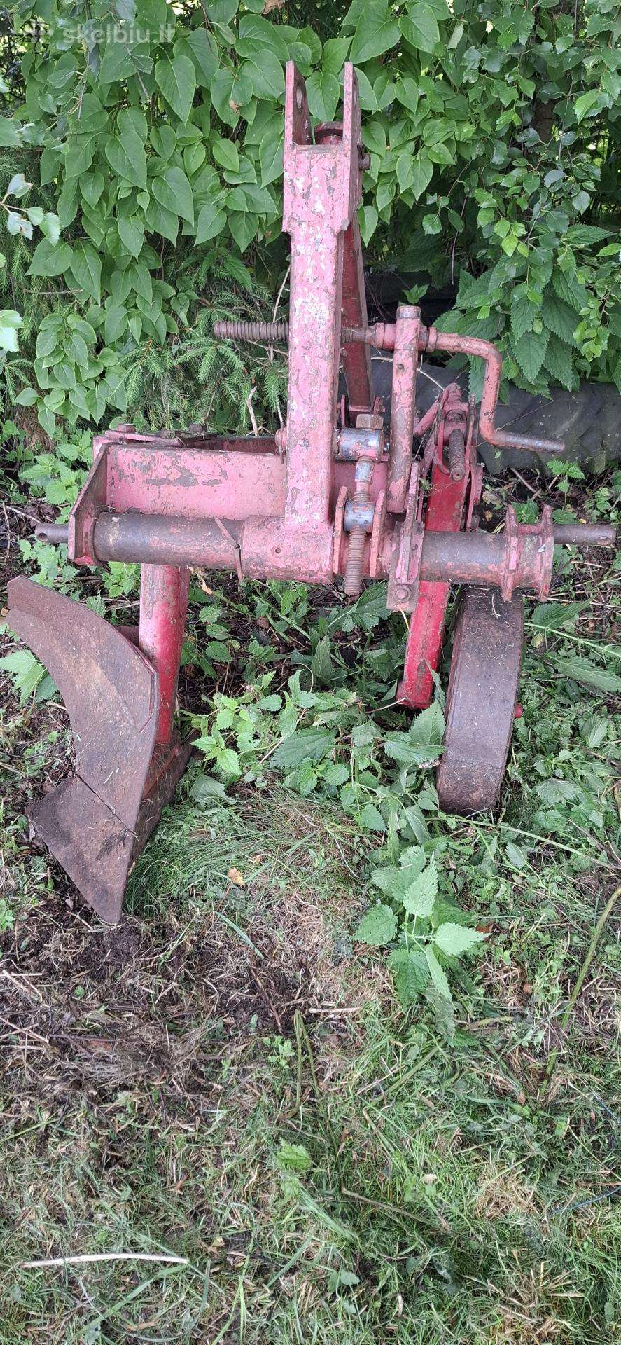 T-25 plugą