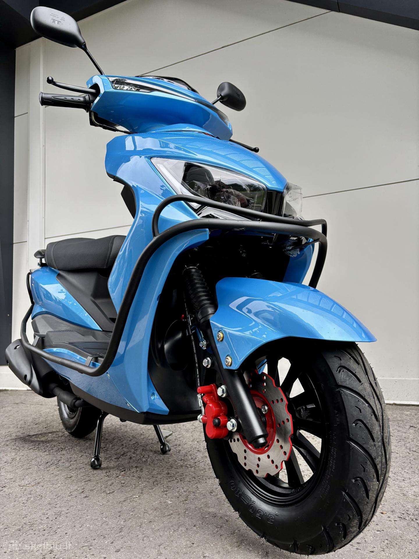 Įspūdingas motoroleris 2026m spalava Limited editi