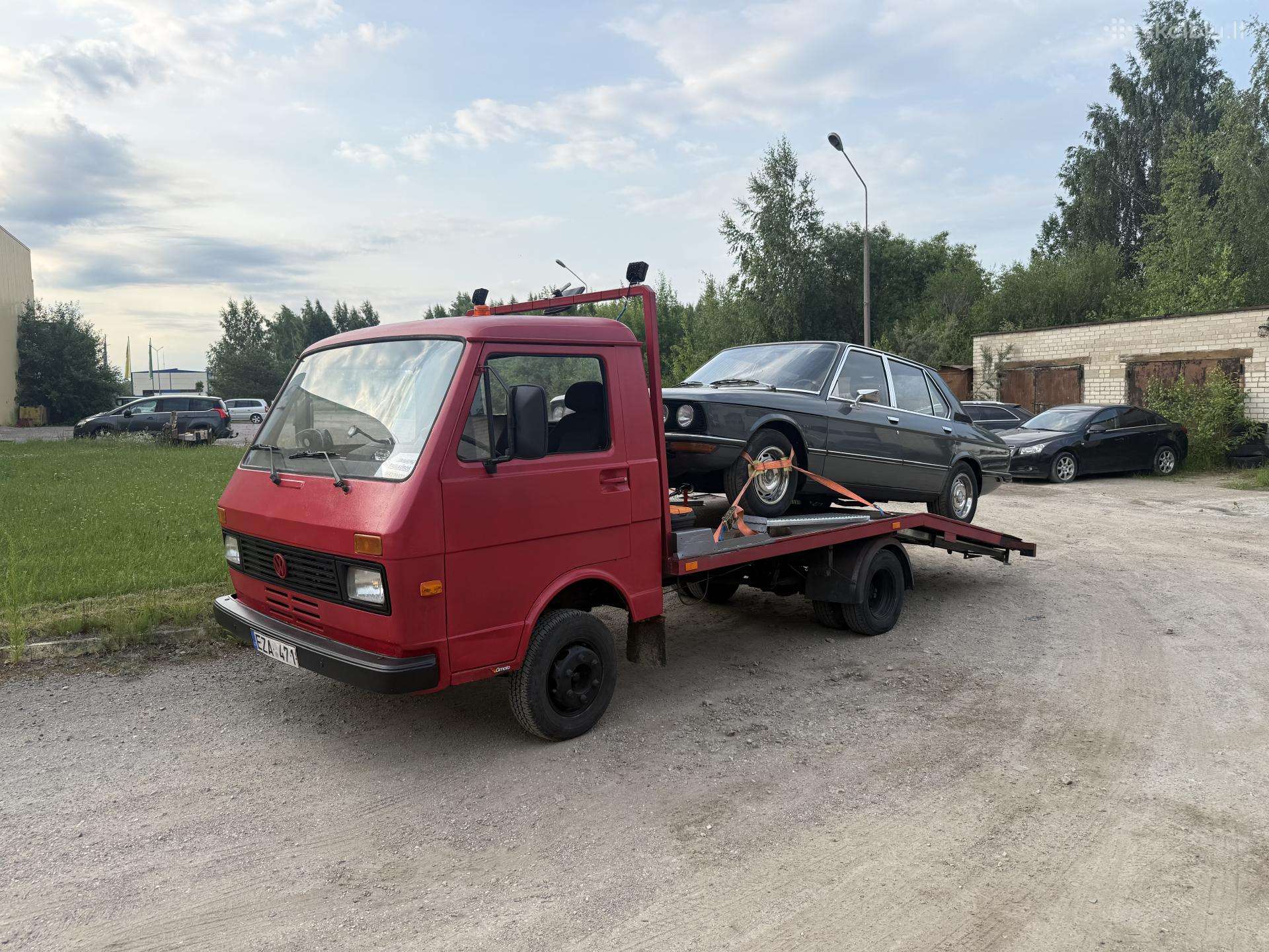 Traliukas šiauliuose,
