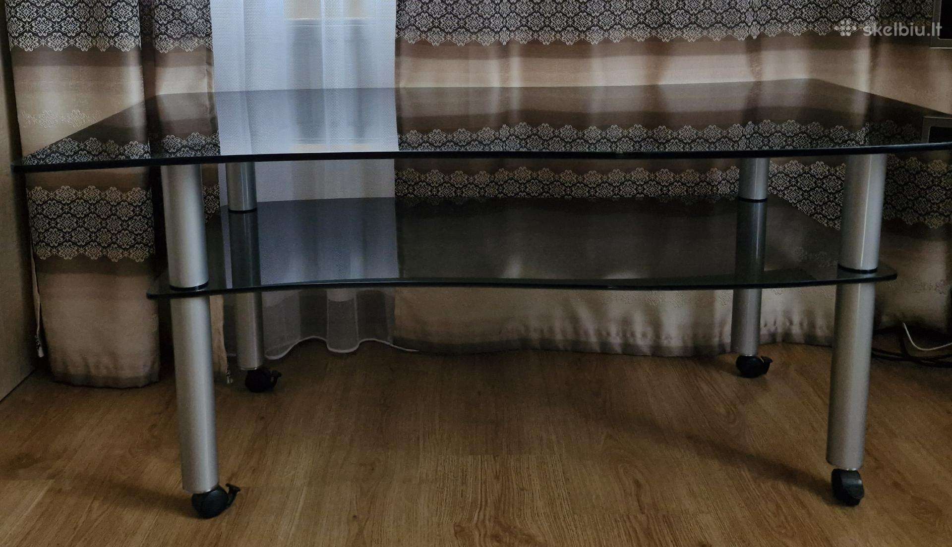 Parduodu stiklinį staliuką