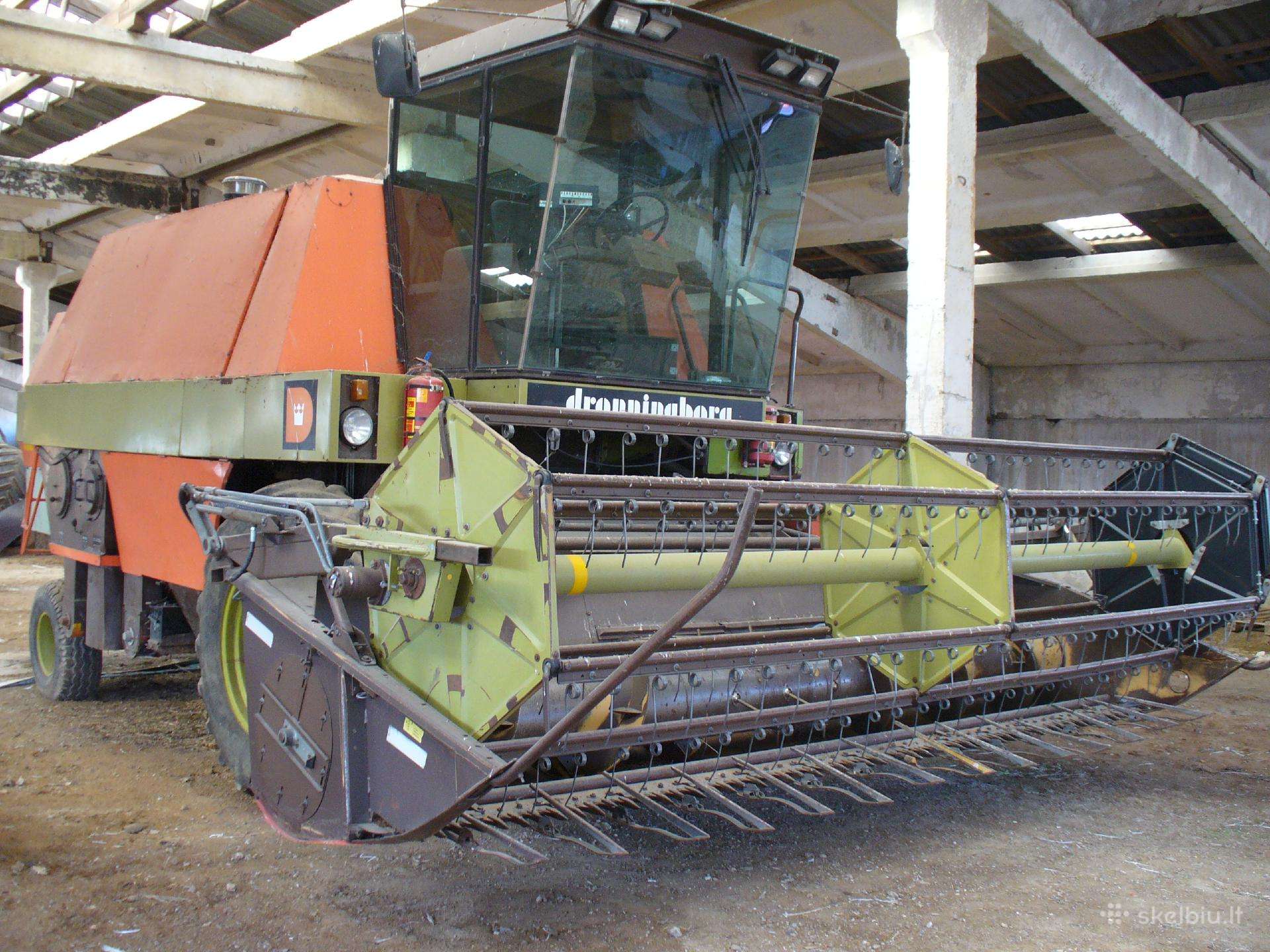 Dronningborg D7000, combine harvesters
