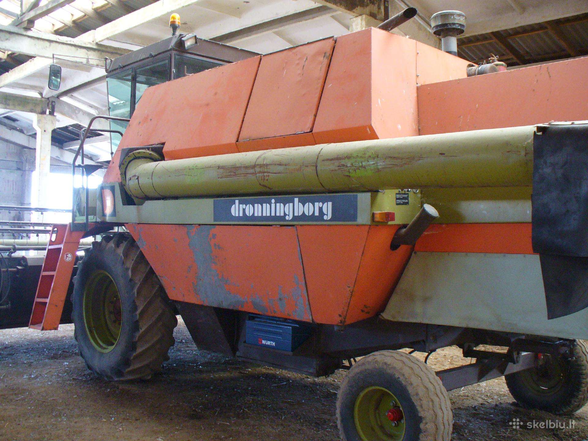 Dronningborg D7000, combine harvesters