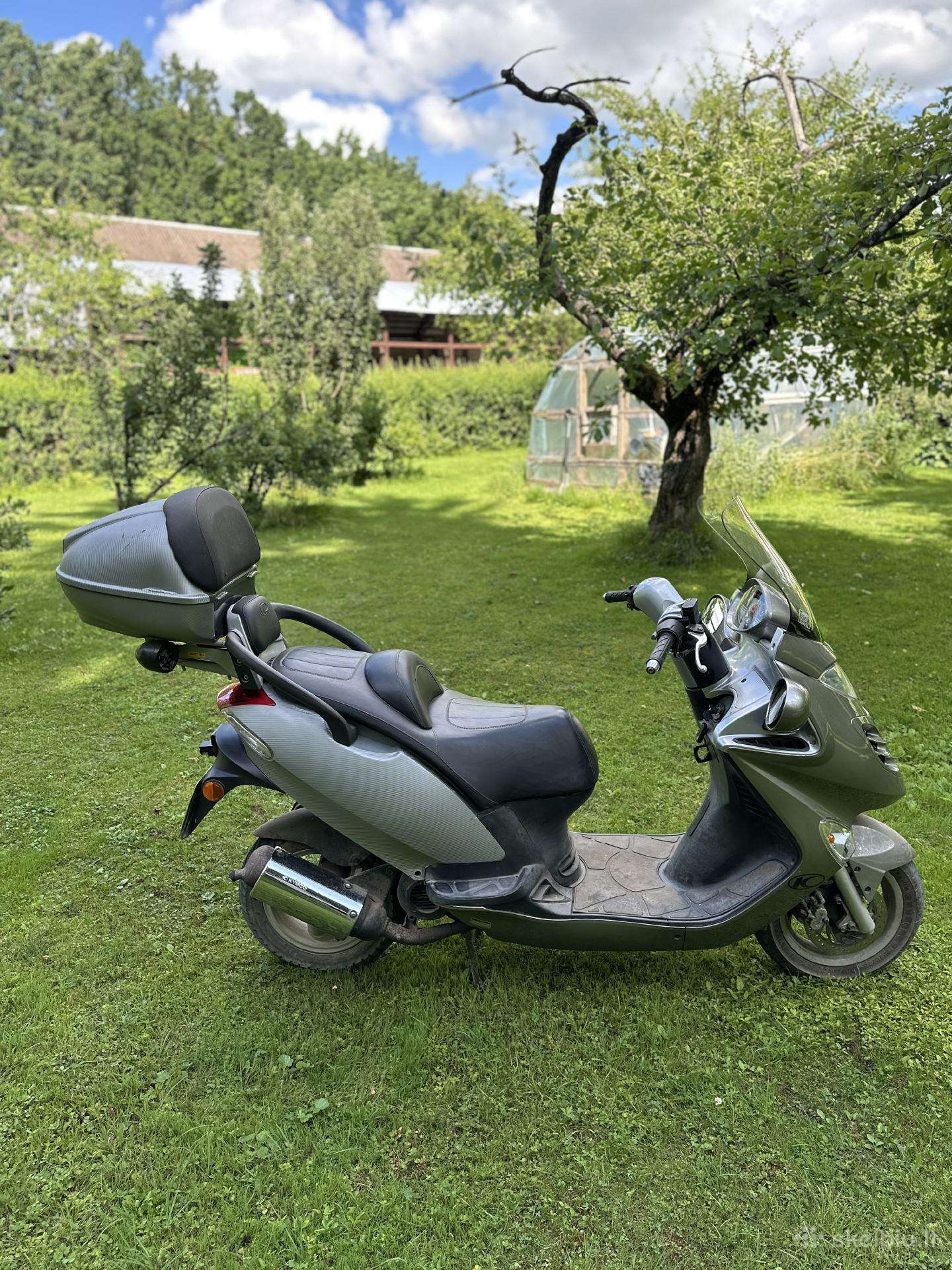 Kymco Grand Dink 49cc, scooters / mopeds