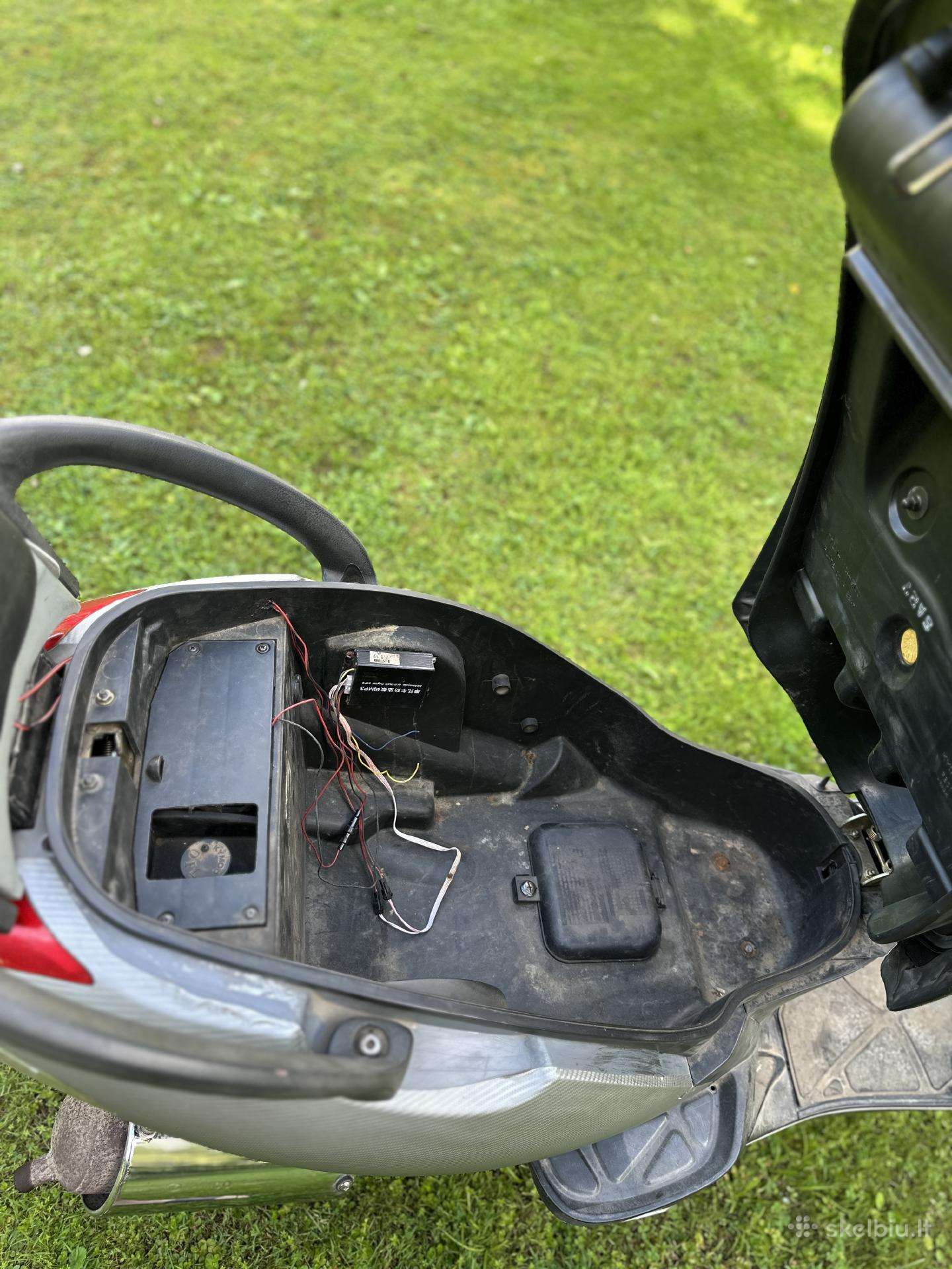 Kymco Grand Dink 49cc, scooters / mopeds