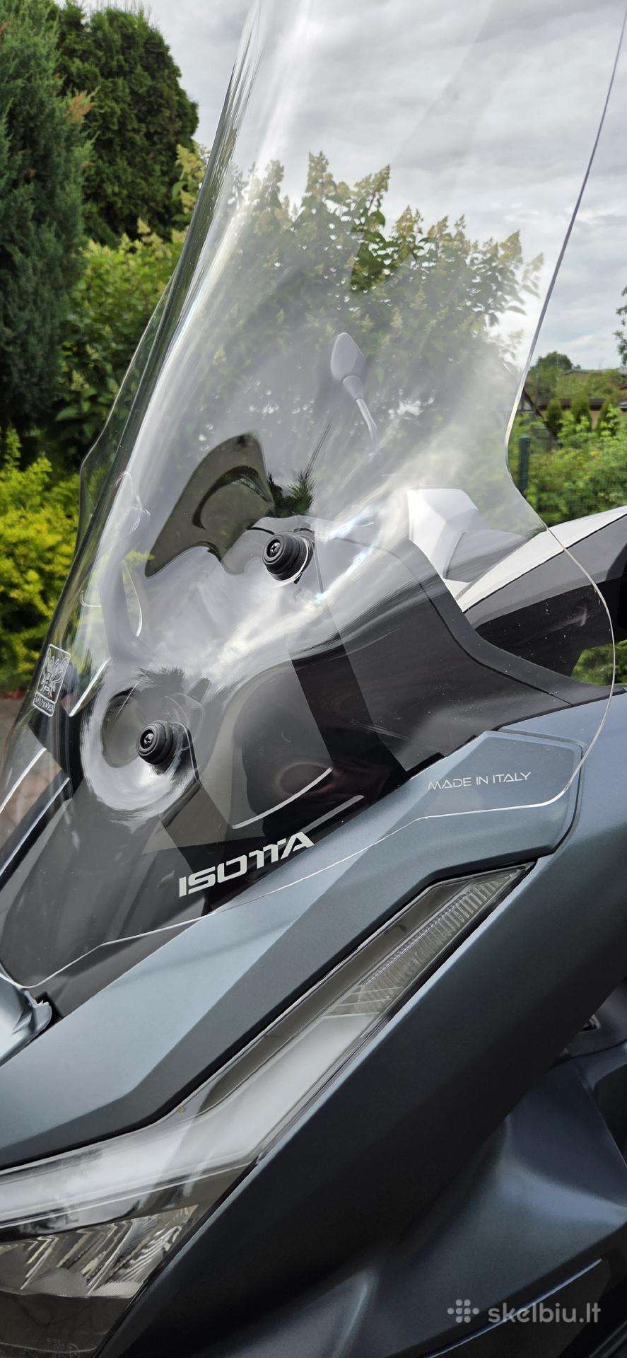 Honda PCX, scooters / mopeds