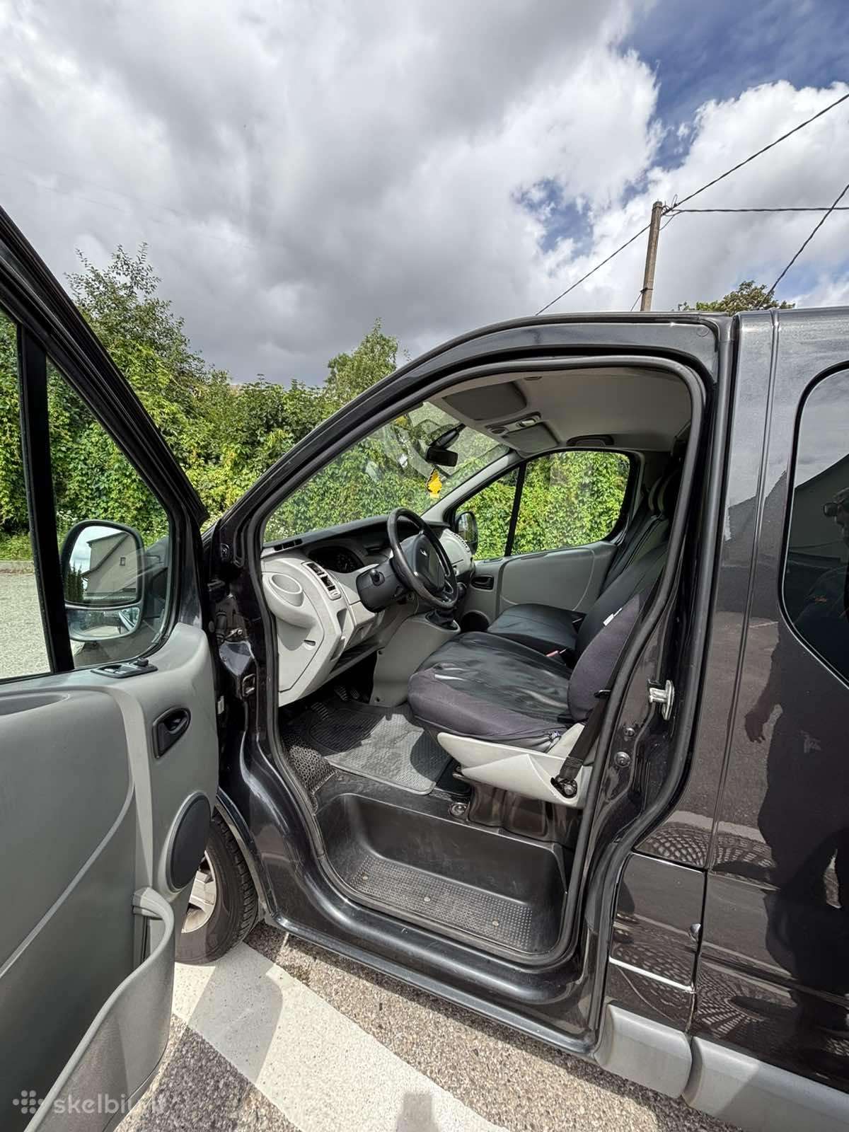 Renault Trafic, Пассажирский микроавтобус