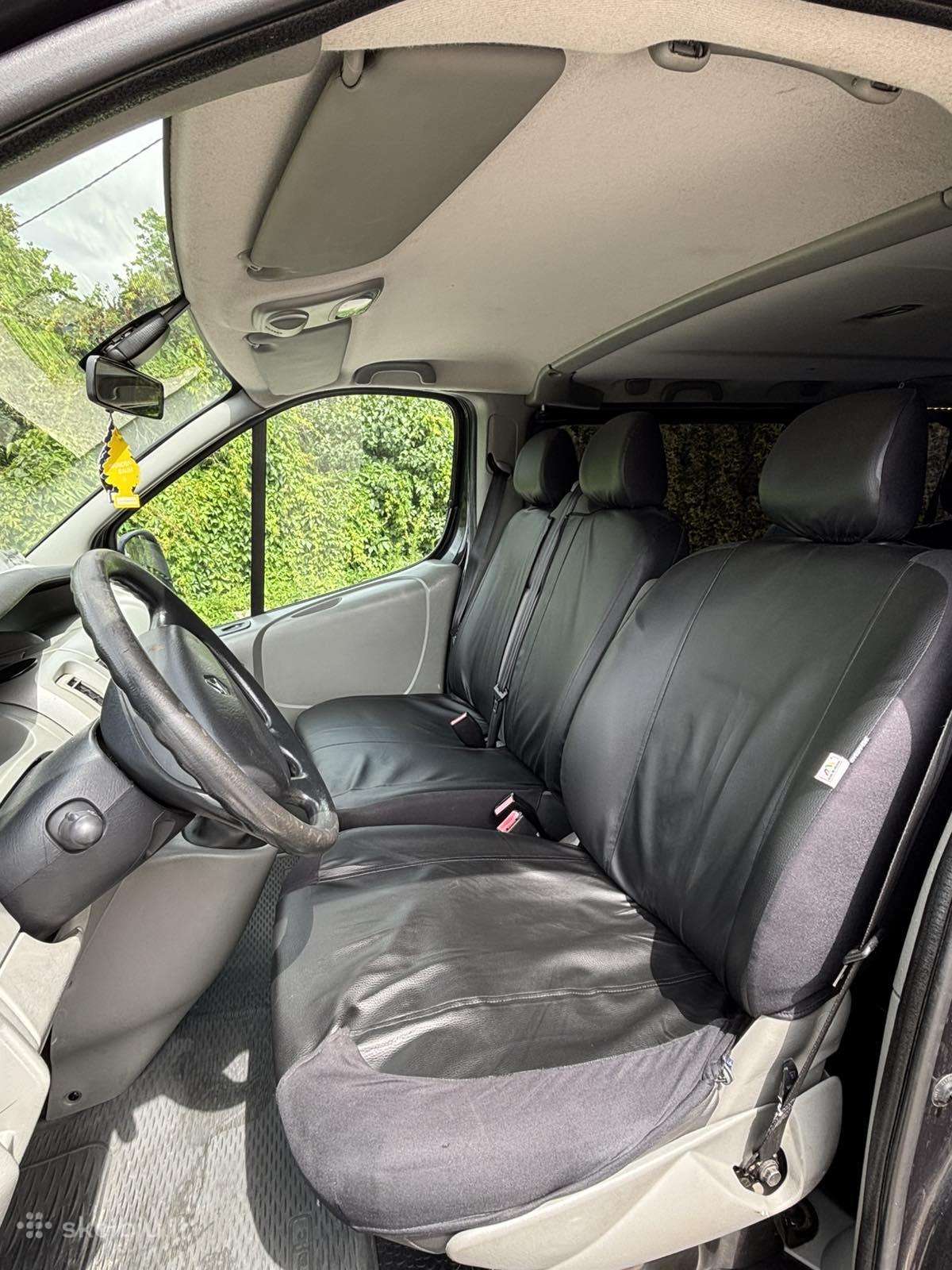 Renault Trafic, Пассажирский микроавтобус