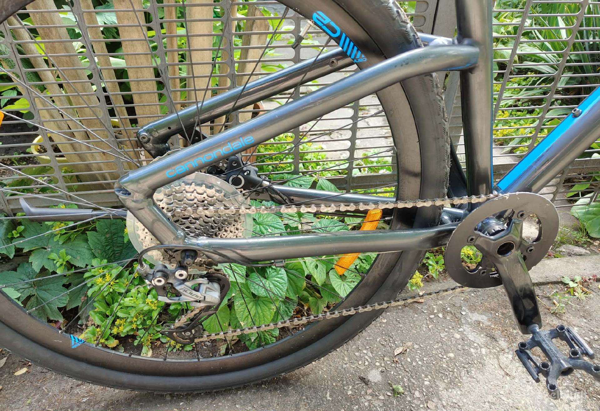 Hybrid bike Cannondale 28″
