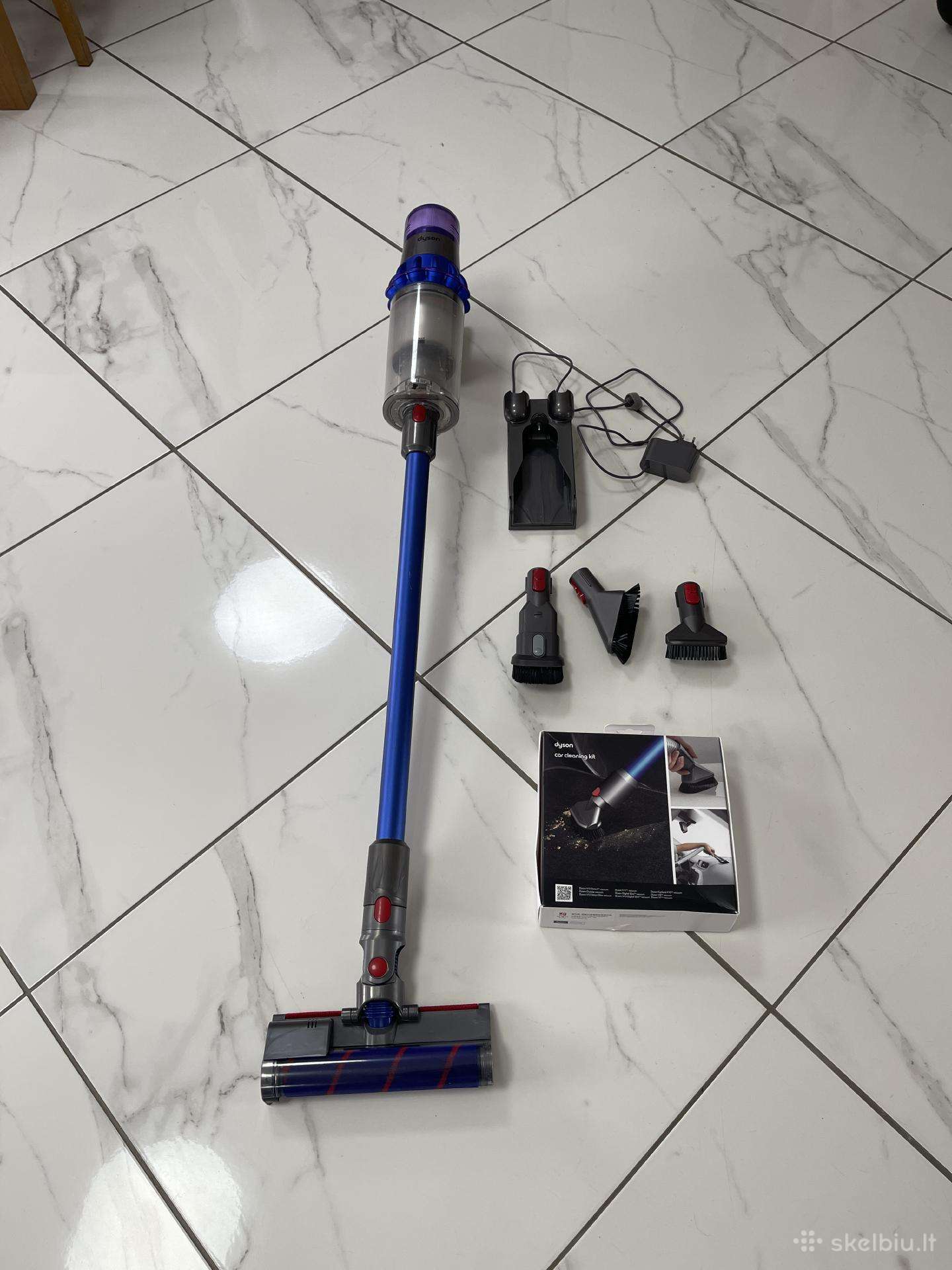 Dyson V15 belaidis dulkiu siurblys
